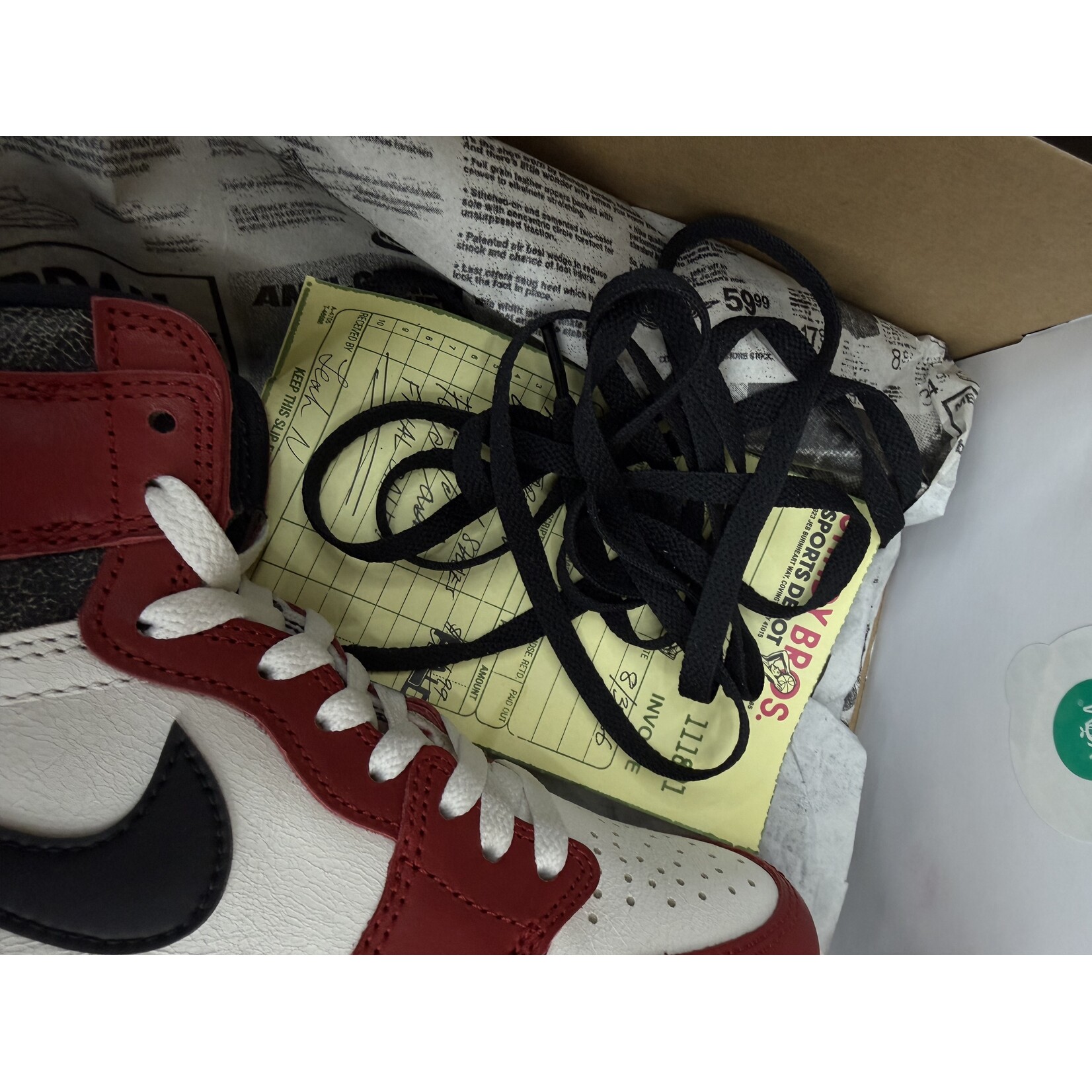 Jordan Jordan 1 Retro High OG Chicago Lost and Found Size 7.5, PREOWNED