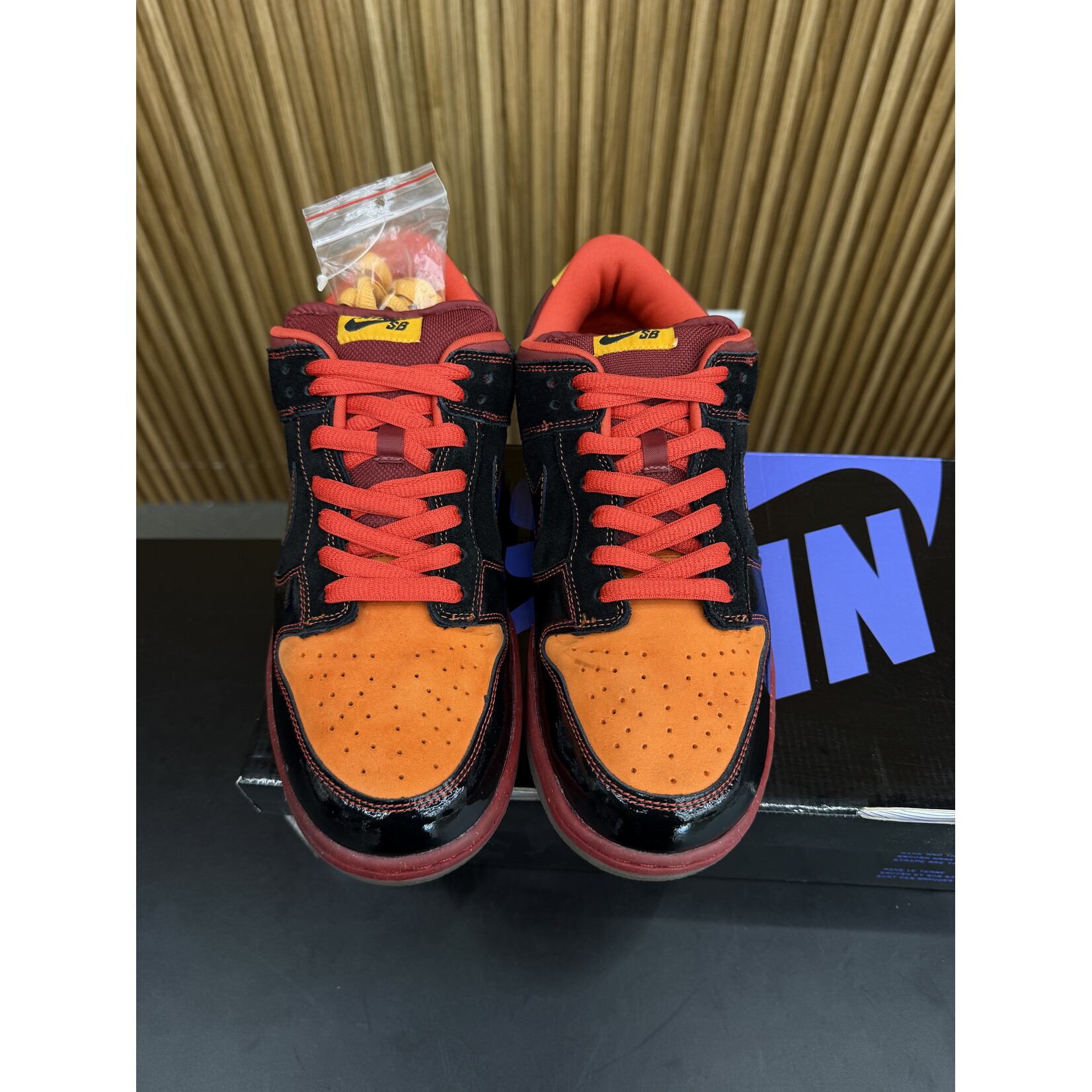 Nike Nike SB Dunk Low Hawaii Size 11, PREOWNED