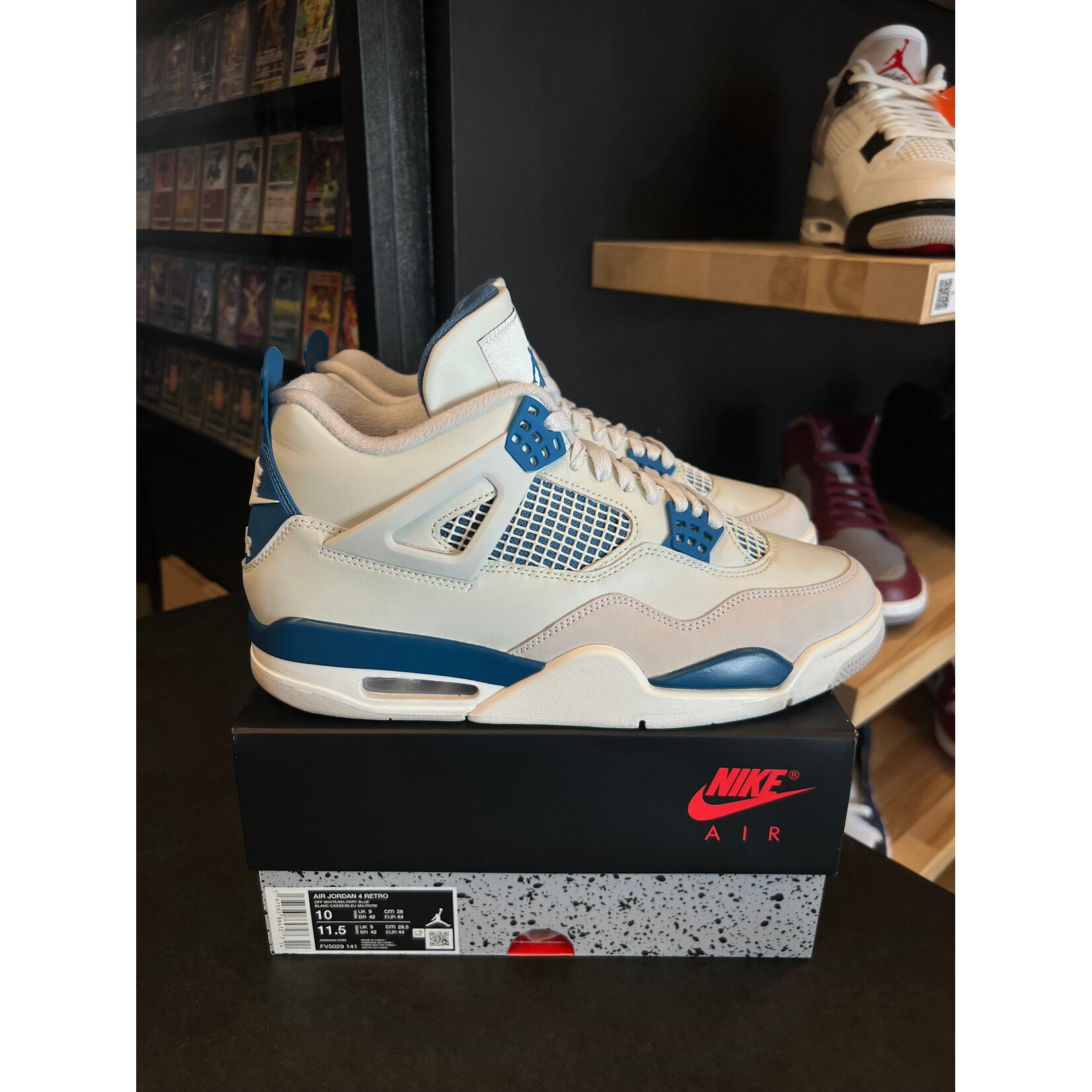 Jordan Jordan 4 Retro Military Blue (2024) Size 10, PREOWNED WORN ONCE