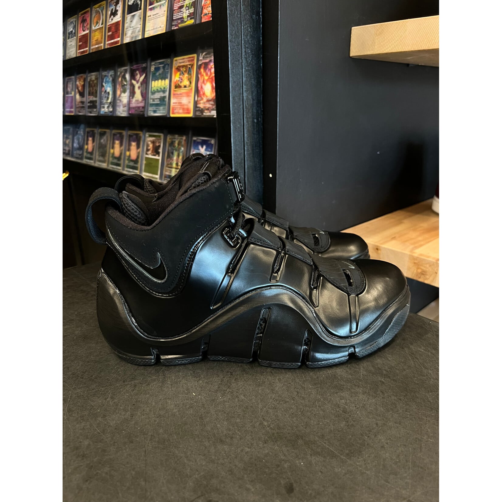 Nike Nike LeBron 4 Black Anthracite (2023) Size 9, PREOWNED