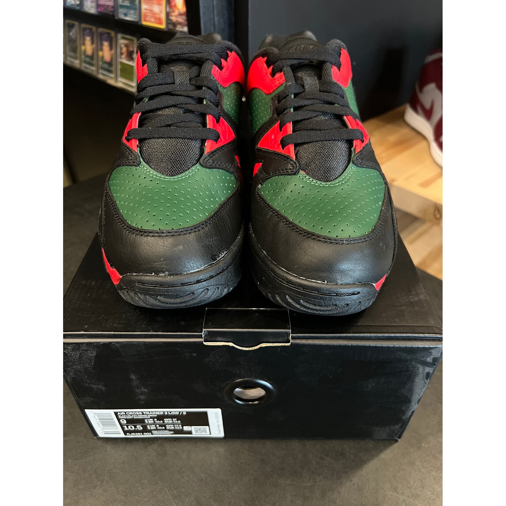 Nike Nike Cross Trainer Low Supreme Black Green Red Size 9, PREOWNED