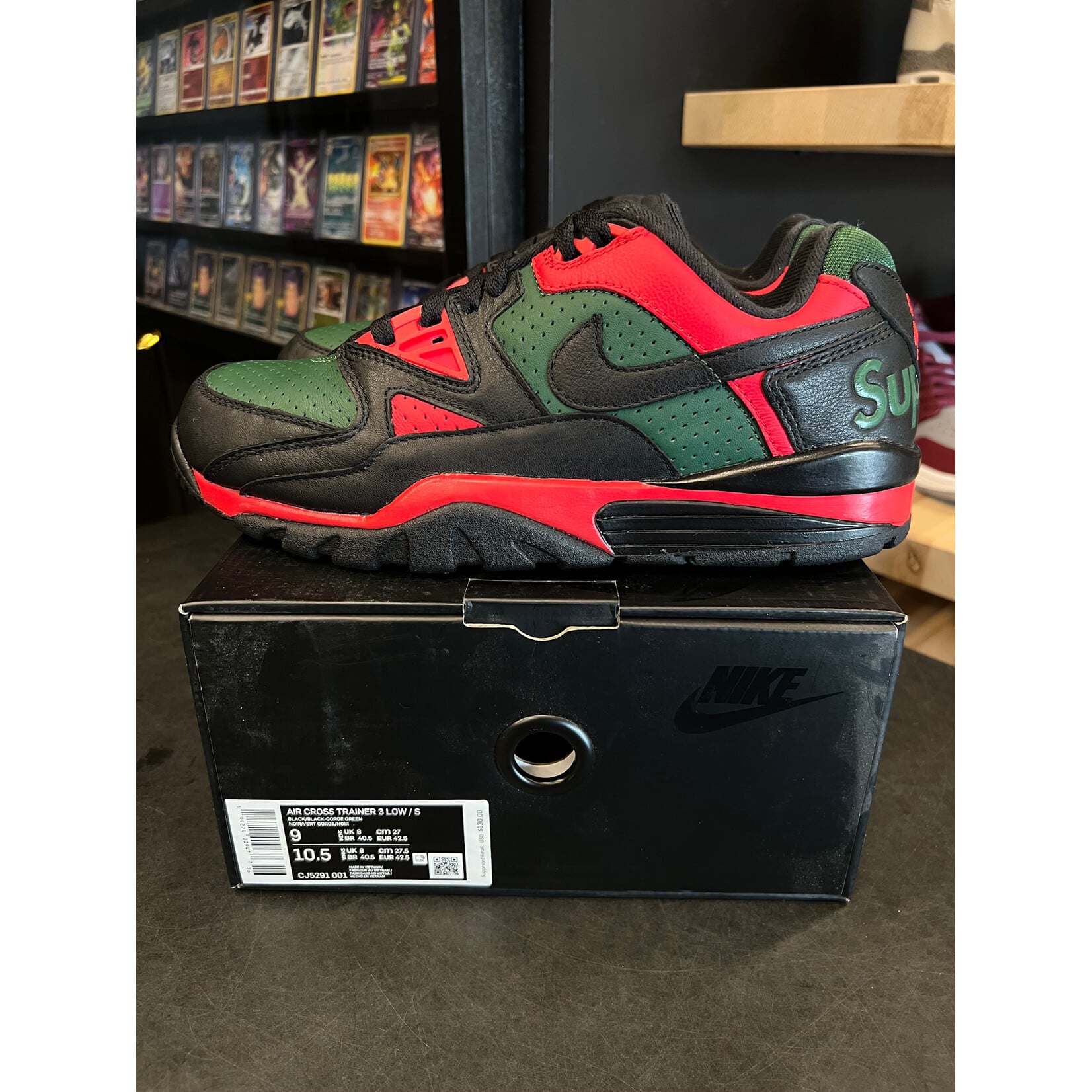 Nike Nike Cross Trainer Low Supreme Black Green Red Size 9, PREOWNED