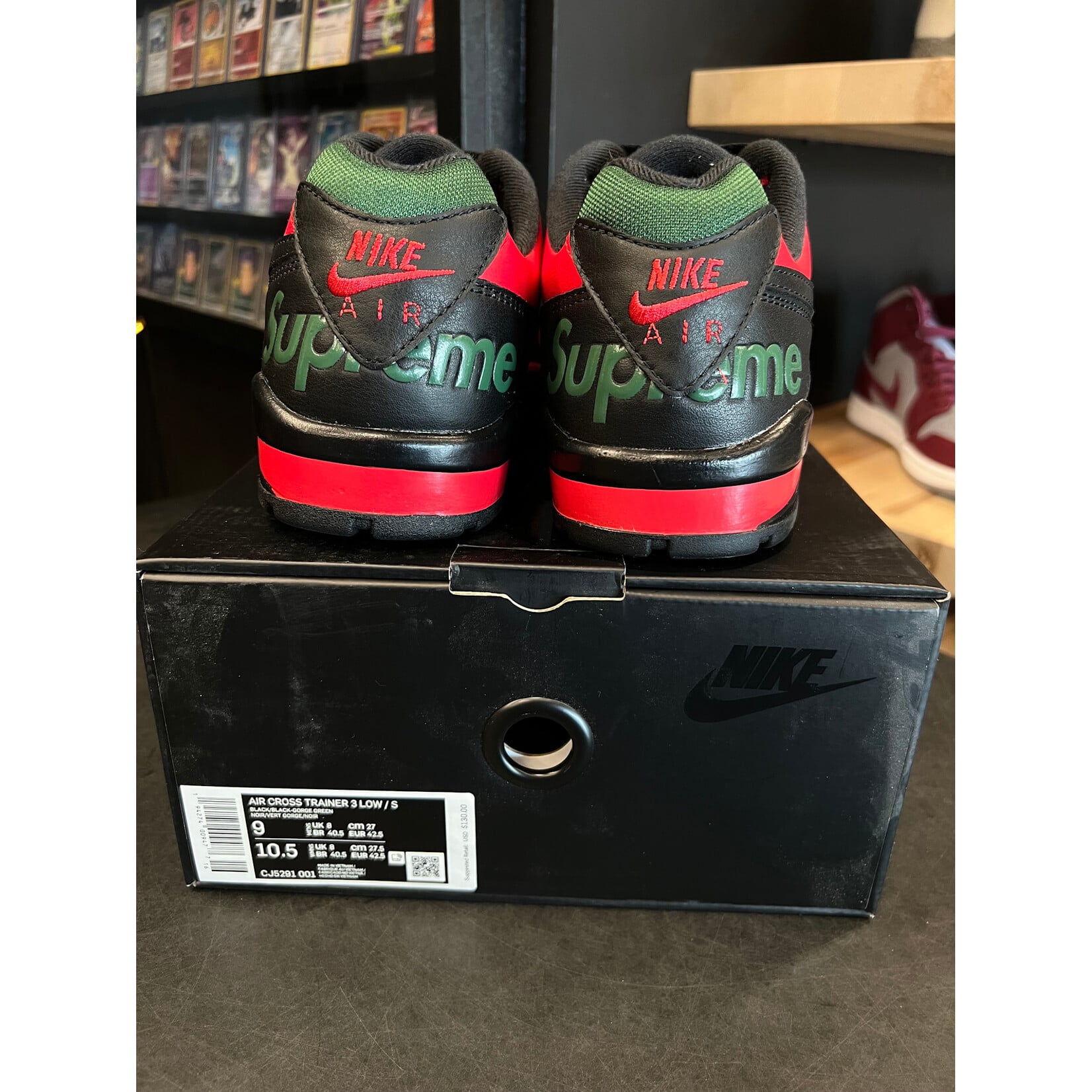 Nike Nike Cross Trainer Low Supreme Black Green Red Size 9, PREOWNED