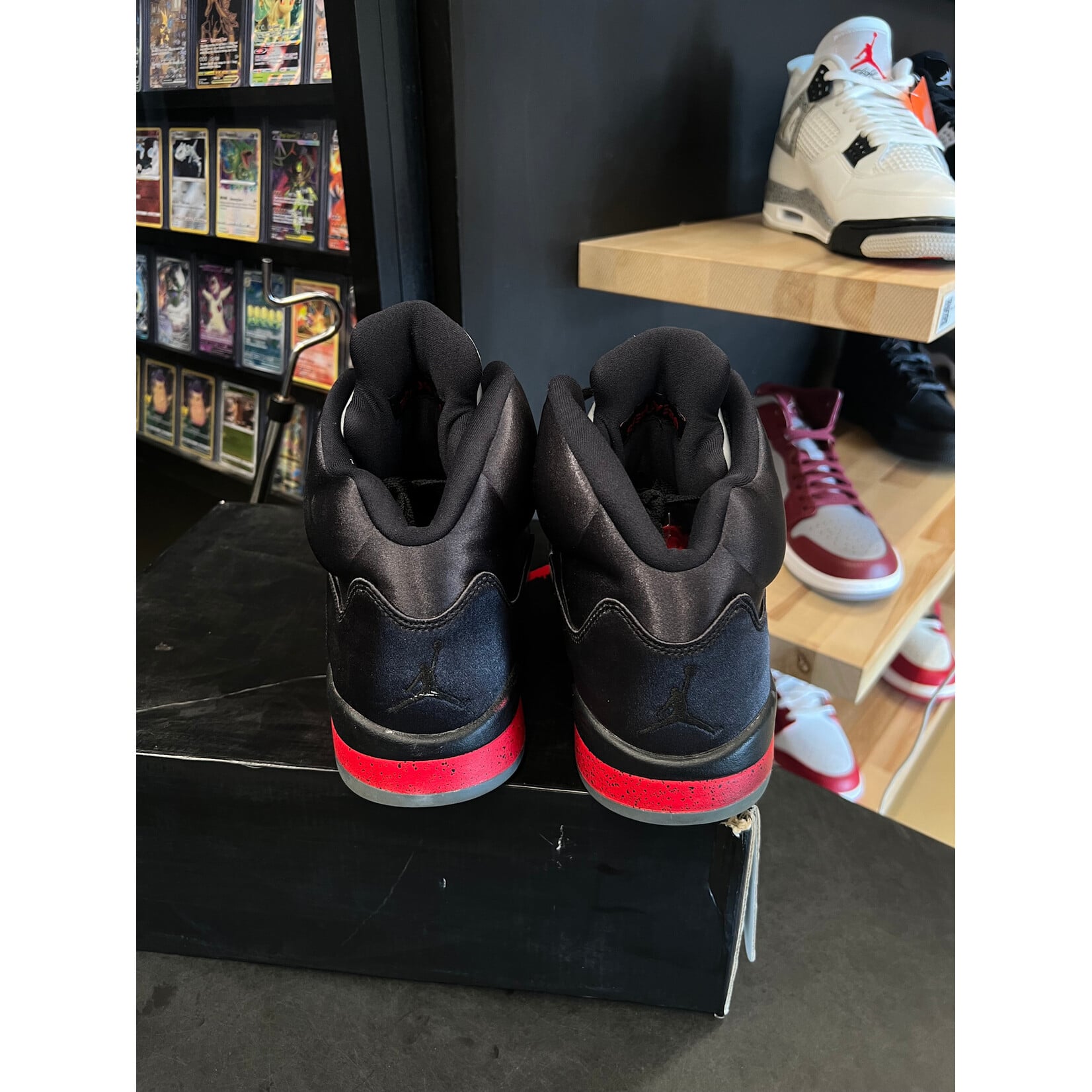 Jordan Jordan 5 Retro Satin Bred Size 13, PREOWNED