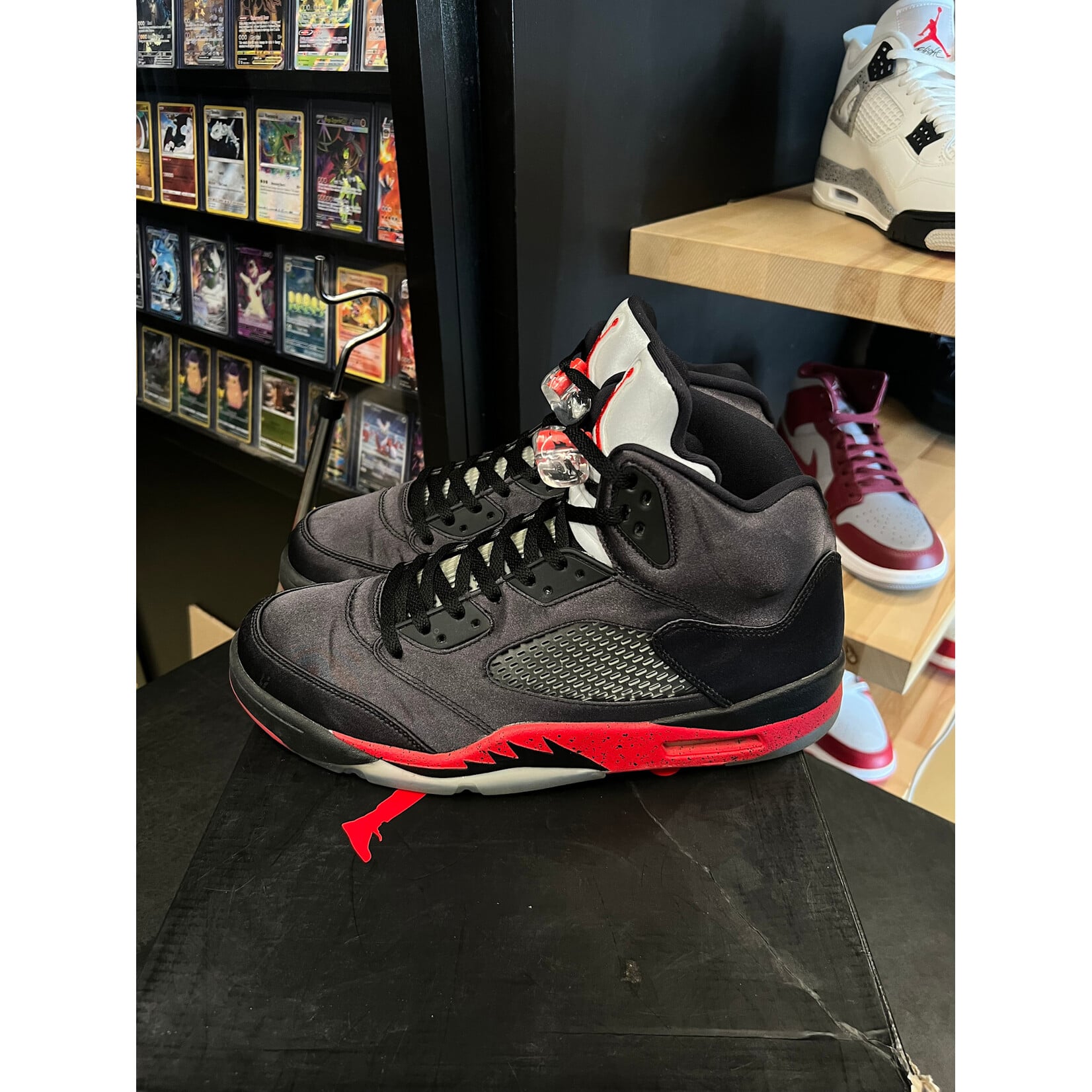 Jordan Jordan 5 Retro Satin Bred Size 13, PREOWNED