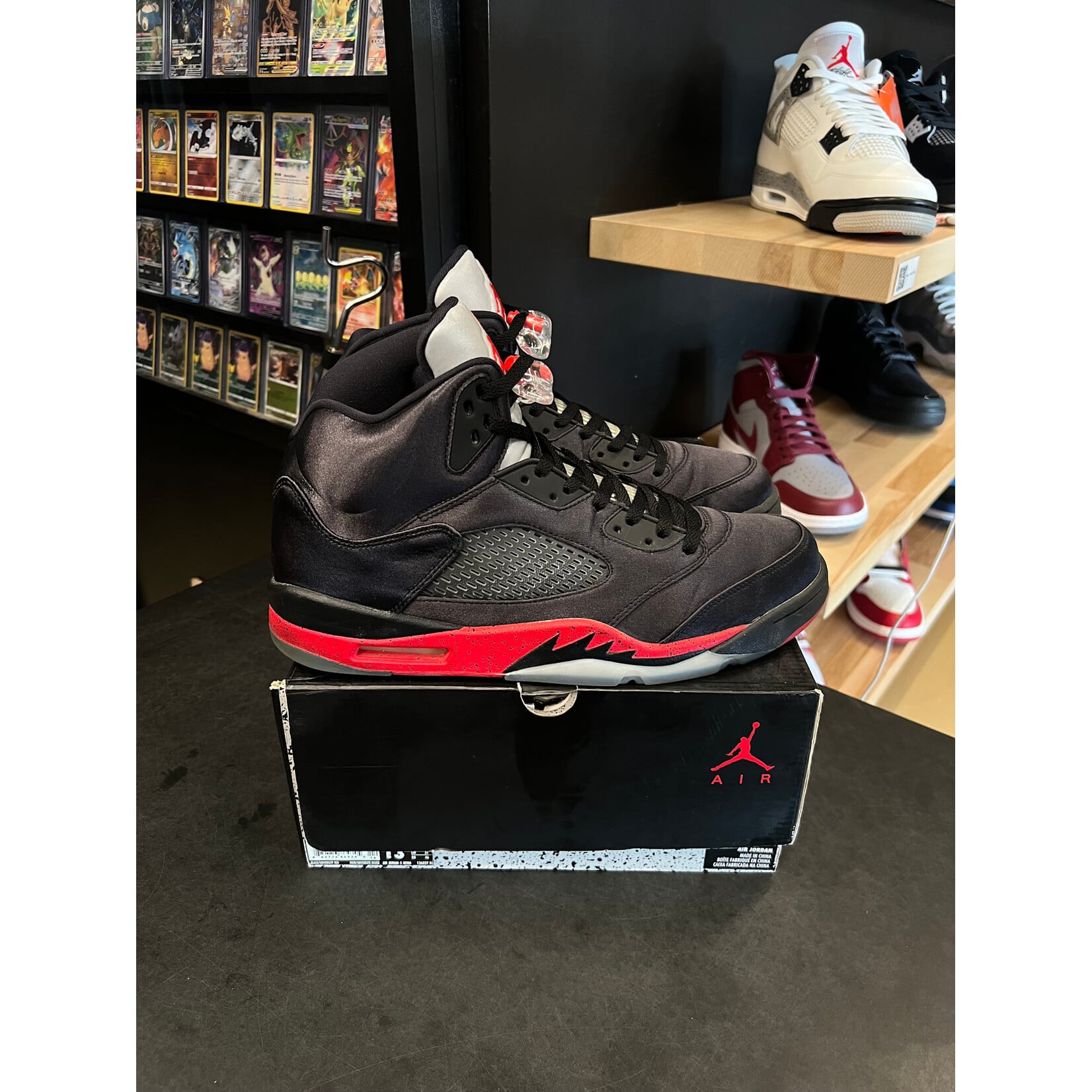 Jordan Jordan 5 Retro Satin Bred Size 13, PREOWNED
