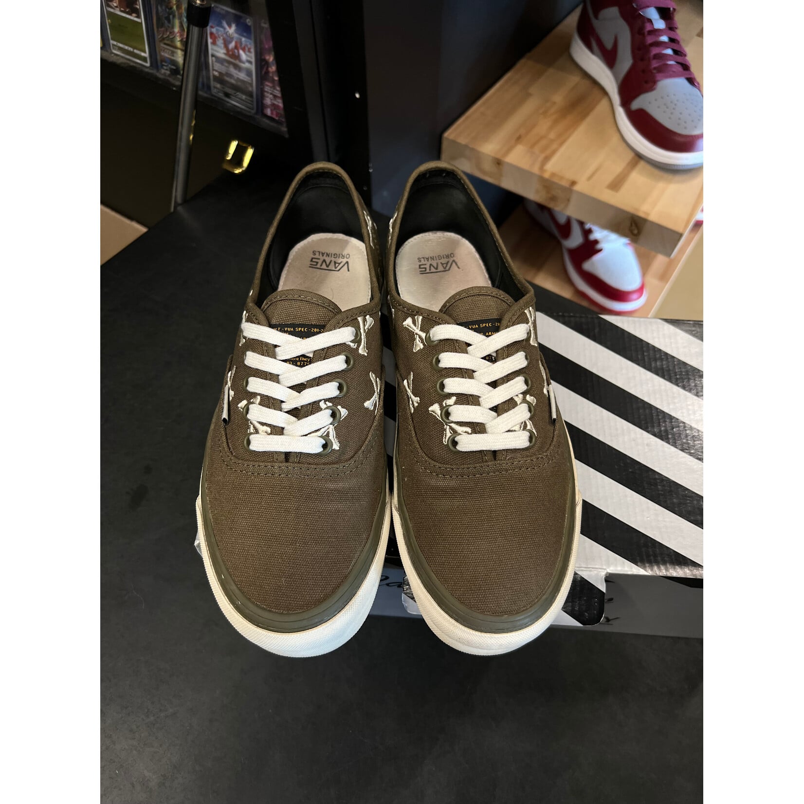 Vans Vans Authentic LX WTAPS Olive  Size 10, PREOWNED
