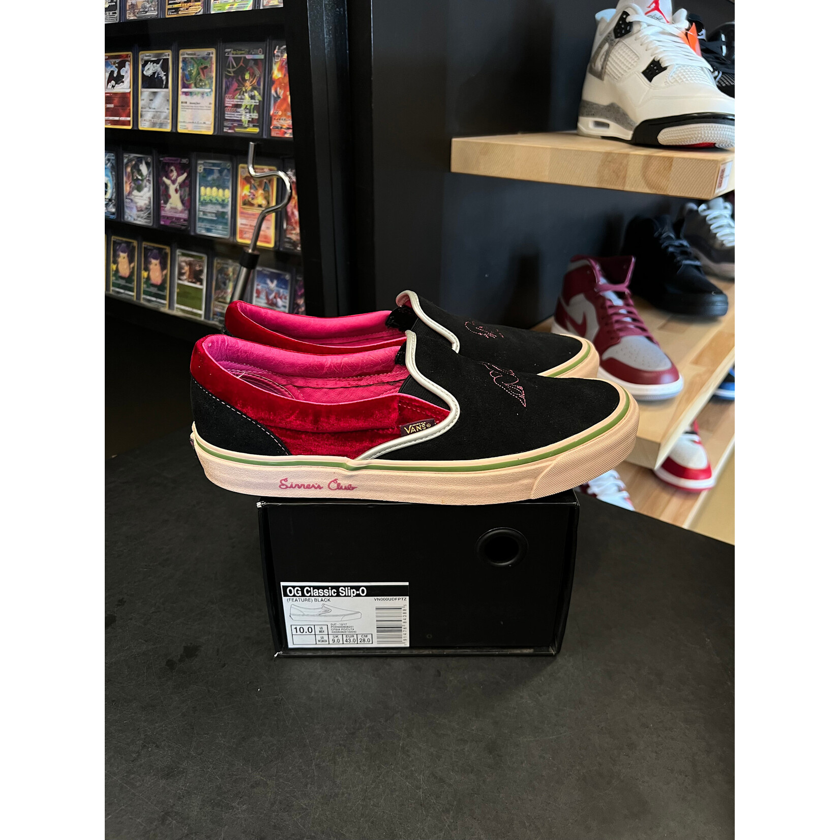 Vans Vans Classic Slip-on Feature Sinners Club  Size 10, PREOWNED