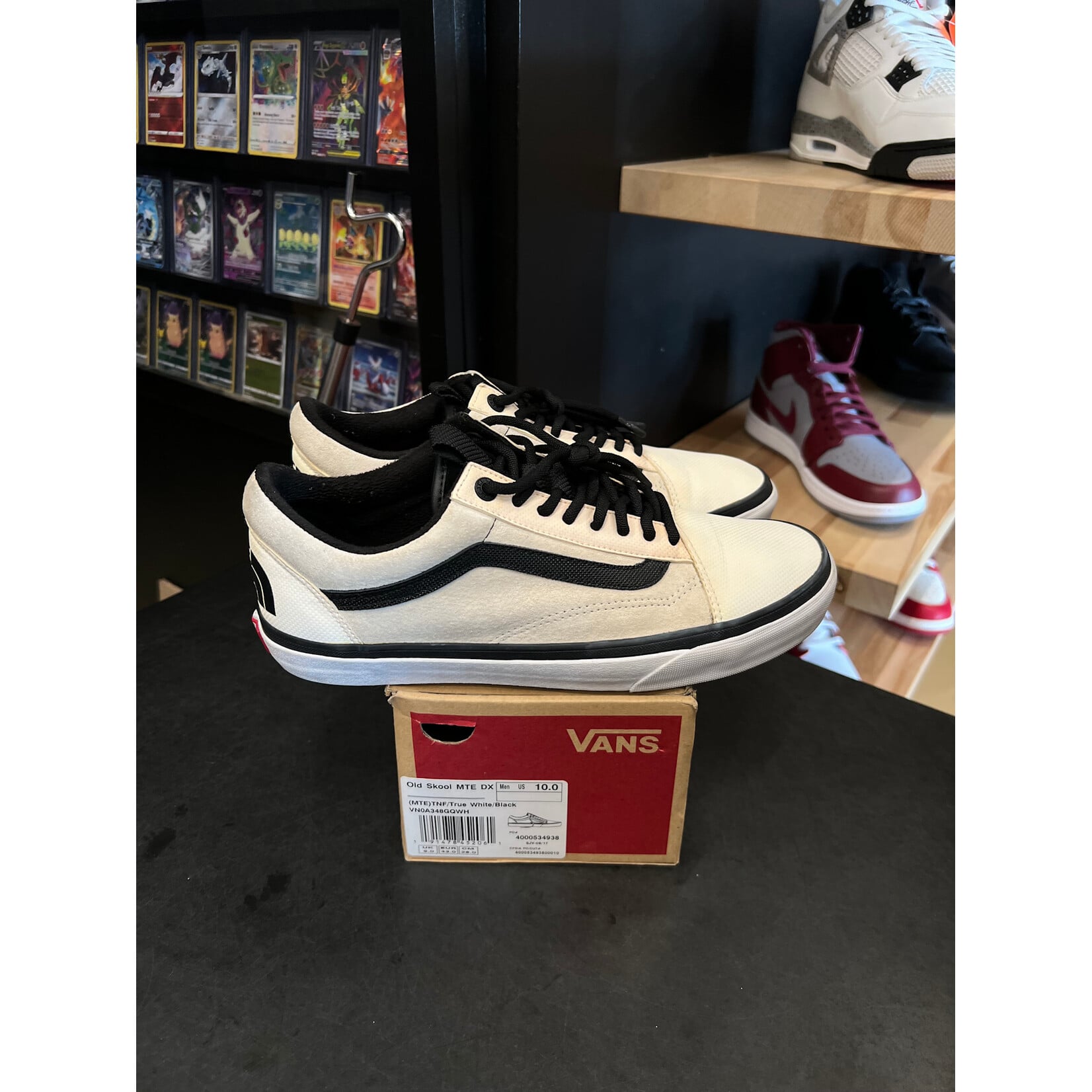 Vans Vans Old Skool MTE DX Size 10, PREOWNED
