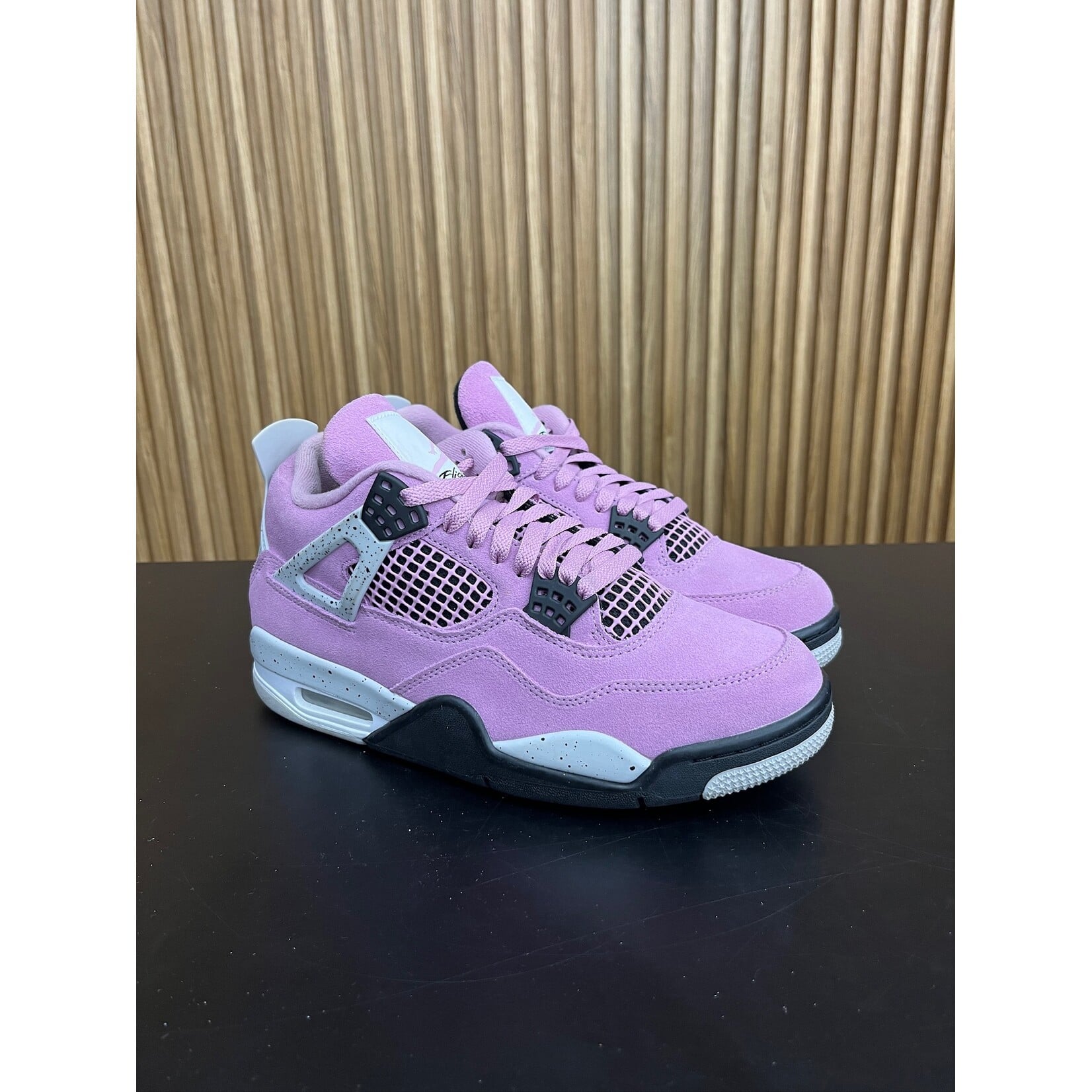 Jordan Jordan 4 Retro Orchid (Women's) Size 9.5W, PREOWNED NO BOX
