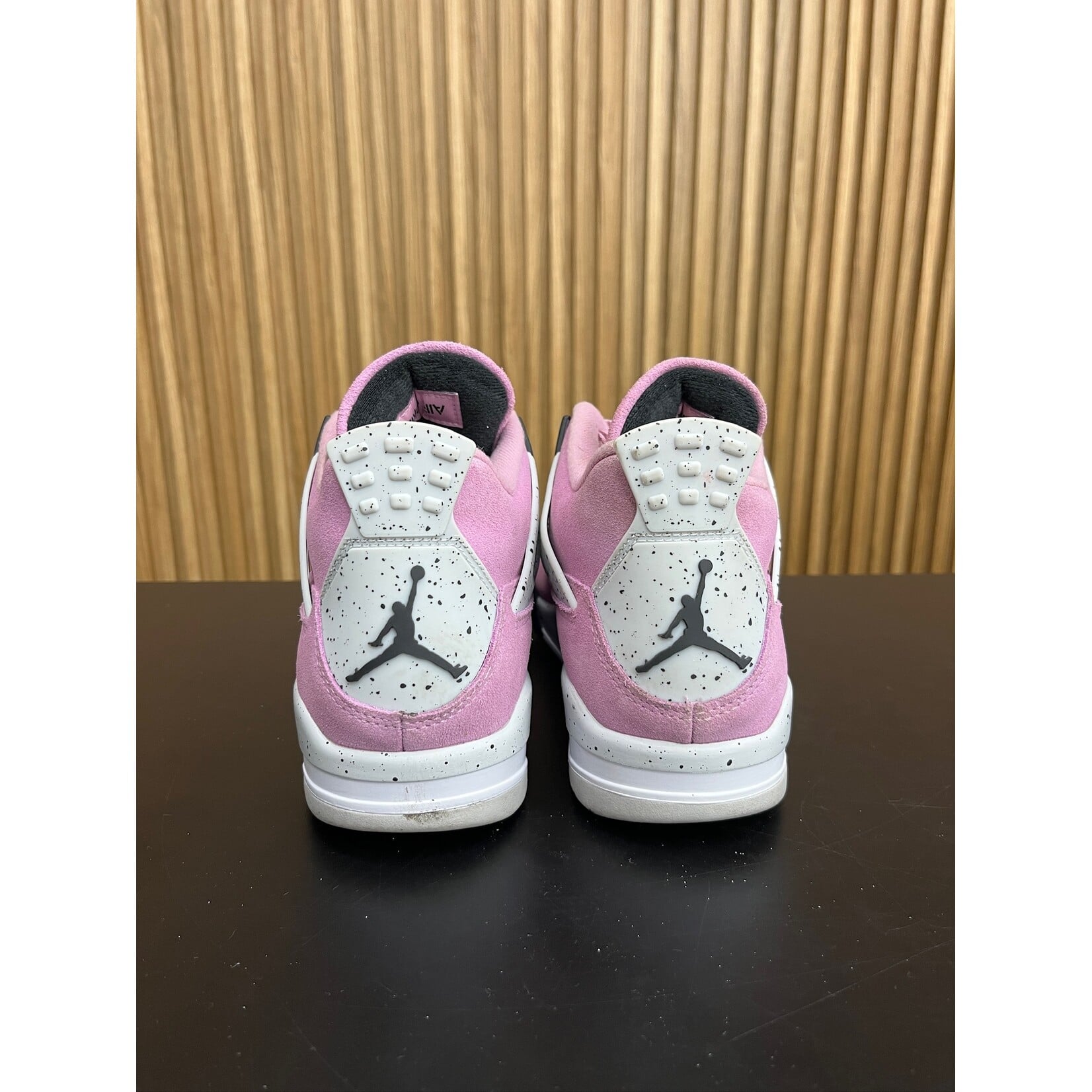 Jordan Jordan 4 Retro Orchid (Women's) Size 9.5W, PREOWNED NO BOX