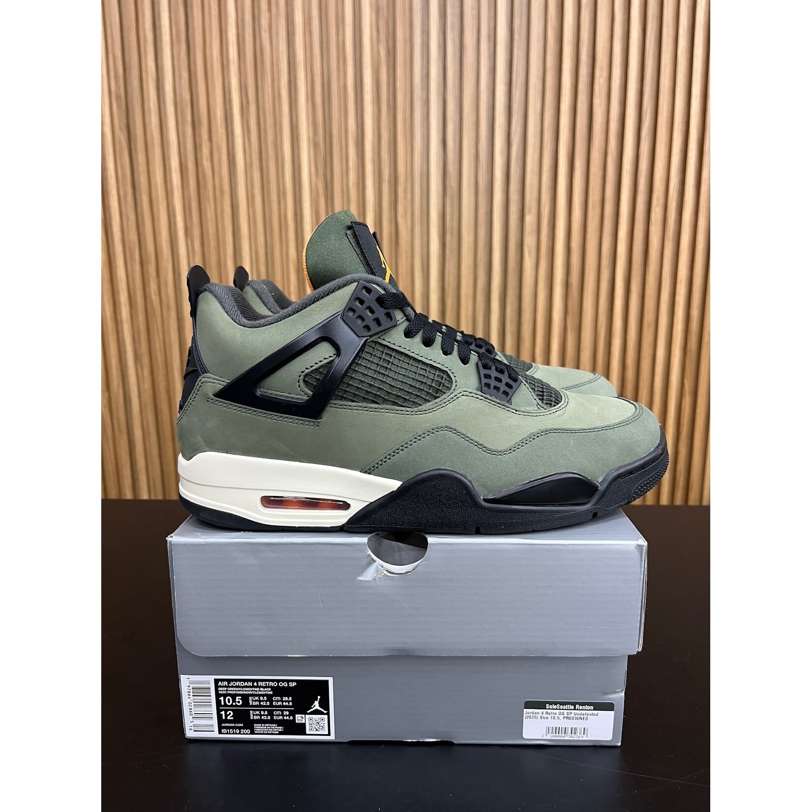 Jordan Jordan 4 Retro OG SP Undefeated (2025) Size 10.5, PREOWNED