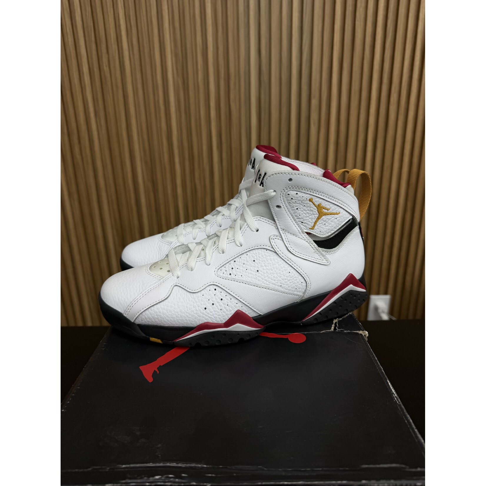 Jordan Jordan 7 Retro Cardinal (2022) Size 9, PREOWNED