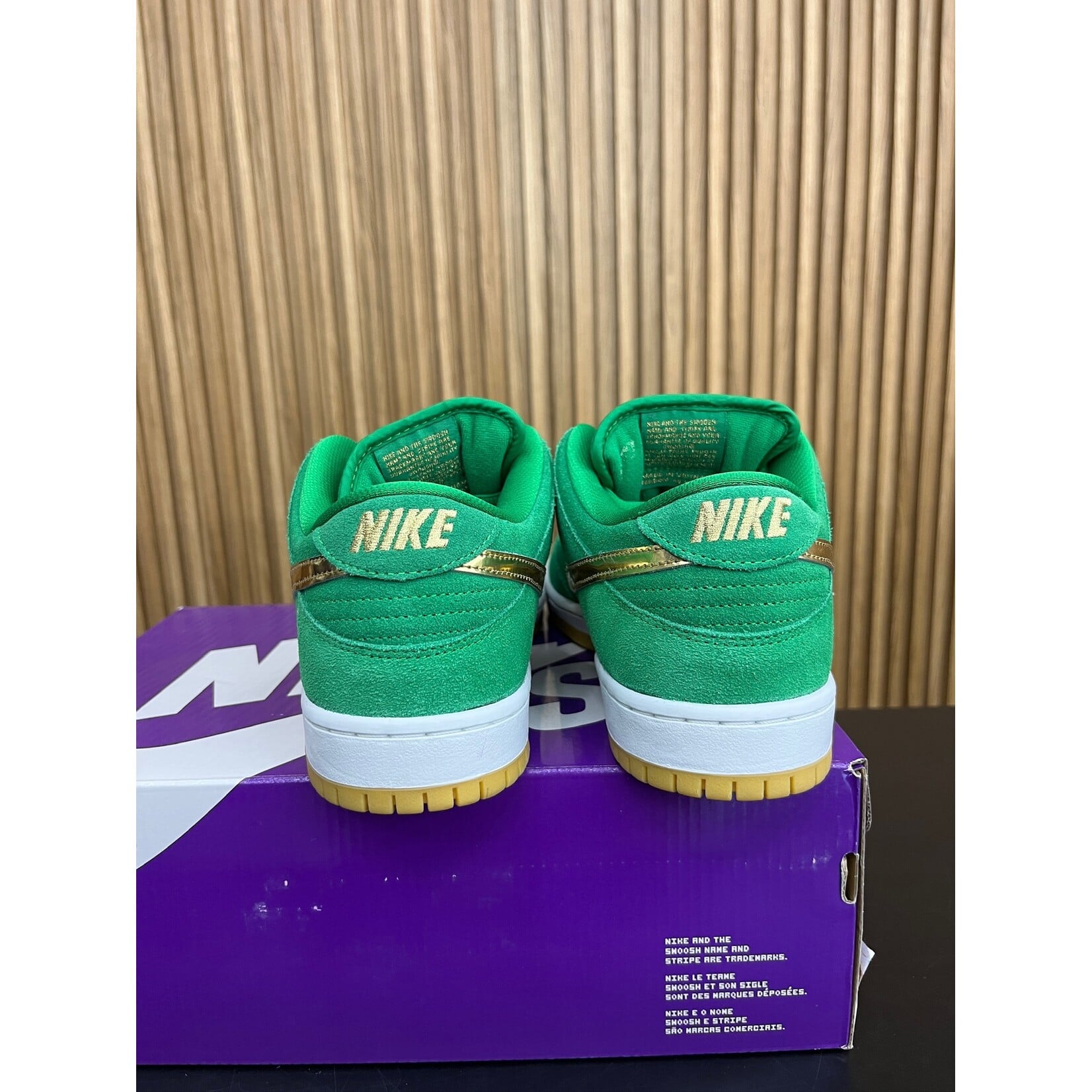Nike Nike SB Dunk Low Pro St. Patrick's Day (2022) Size 10, PREOWNED