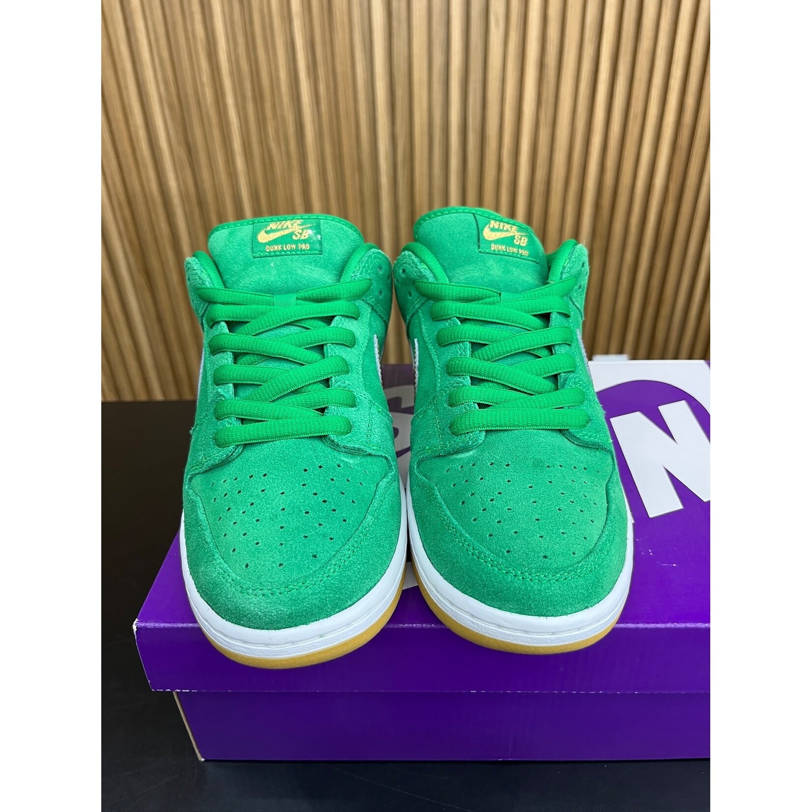 Nike Nike SB Dunk Low Pro St. Patrick's Day (2022) Size 10, PREOWNED