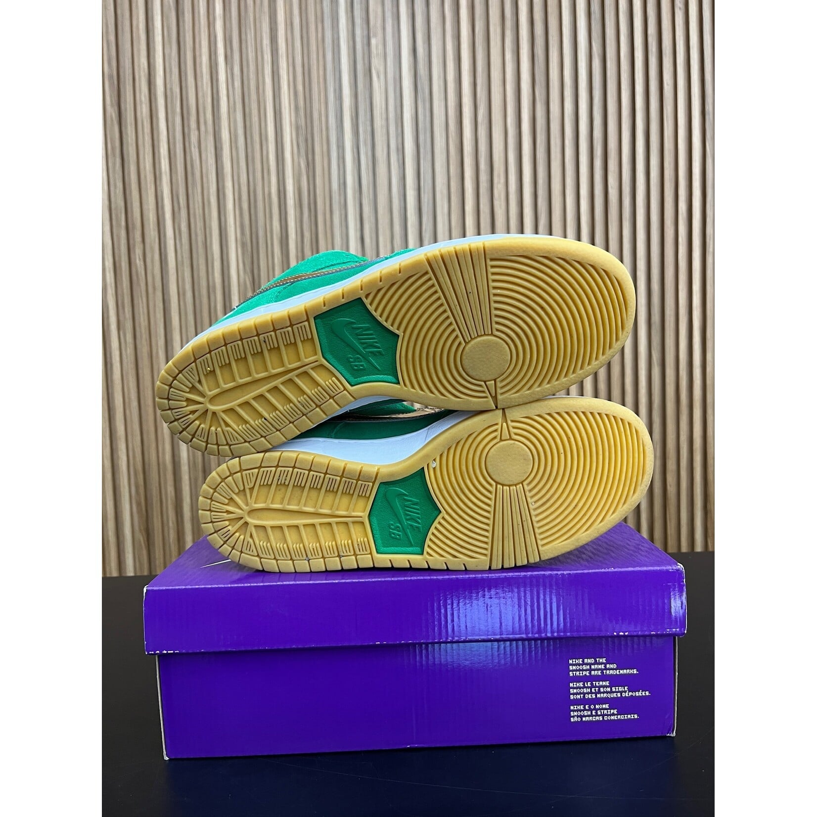 Nike Nike SB Dunk Low Pro St. Patrick's Day (2022) Size 10, PREOWNED