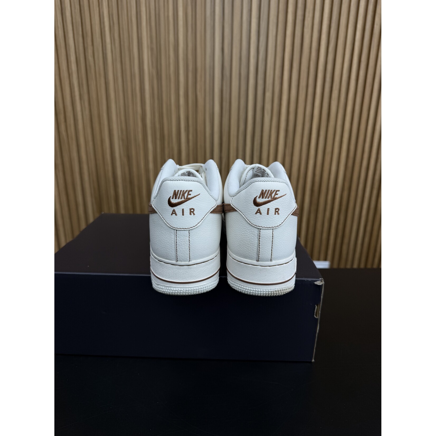 Nike Nike Air Force 1 Low '07 LV8 Ivory Saddle Brown Size 12, PREOWNED NO BOX
