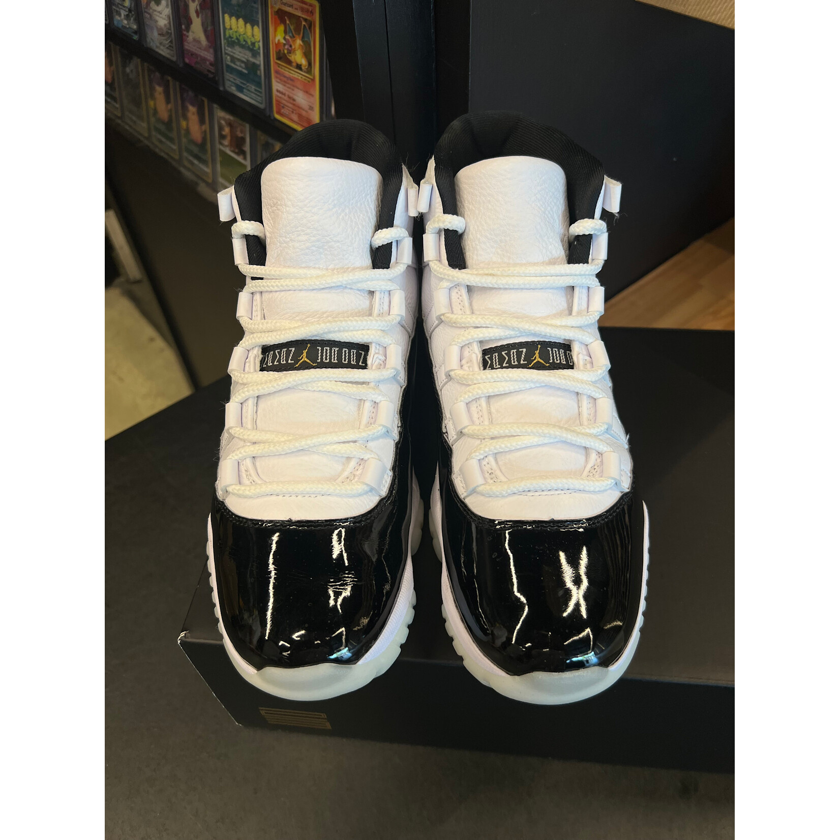 Jordan Jordan 11 Retro DMP Gratitude (2023) Size 8, PREOWNED