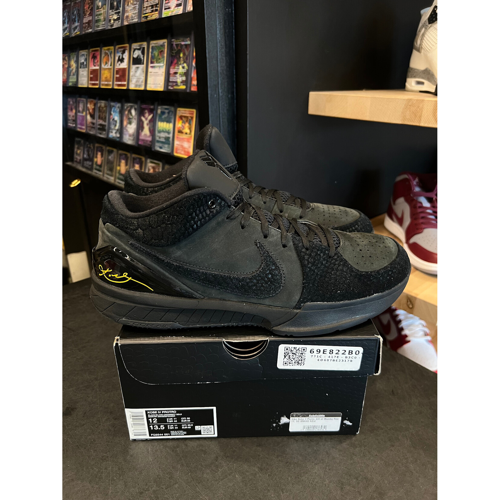 Nike Nike Kobe 4 Protro Gift of Mamba Size 12, PREOWNED
