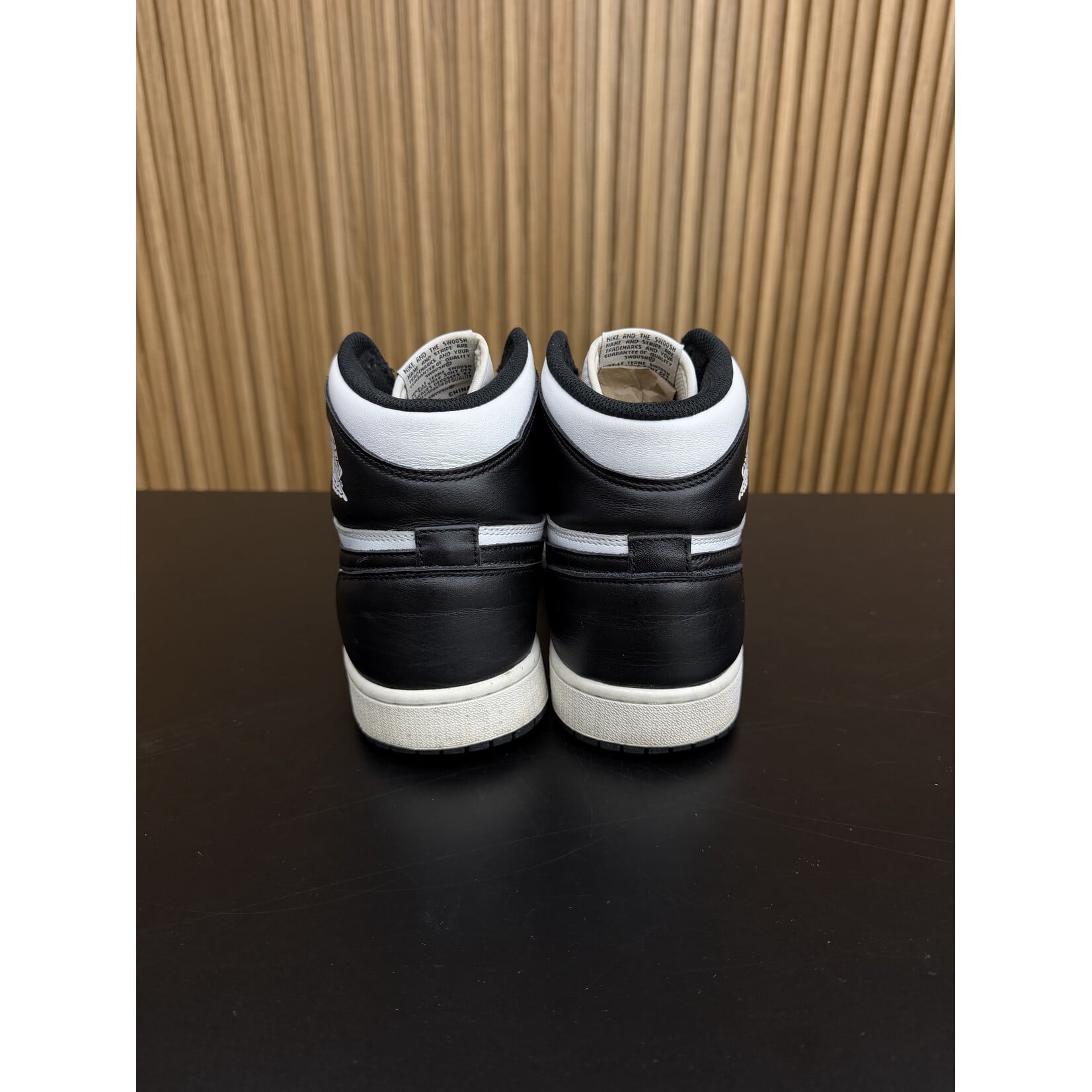 Jordan Jordan 1 Retro Black White (2014) Size 10, PREOWNED NO BOX