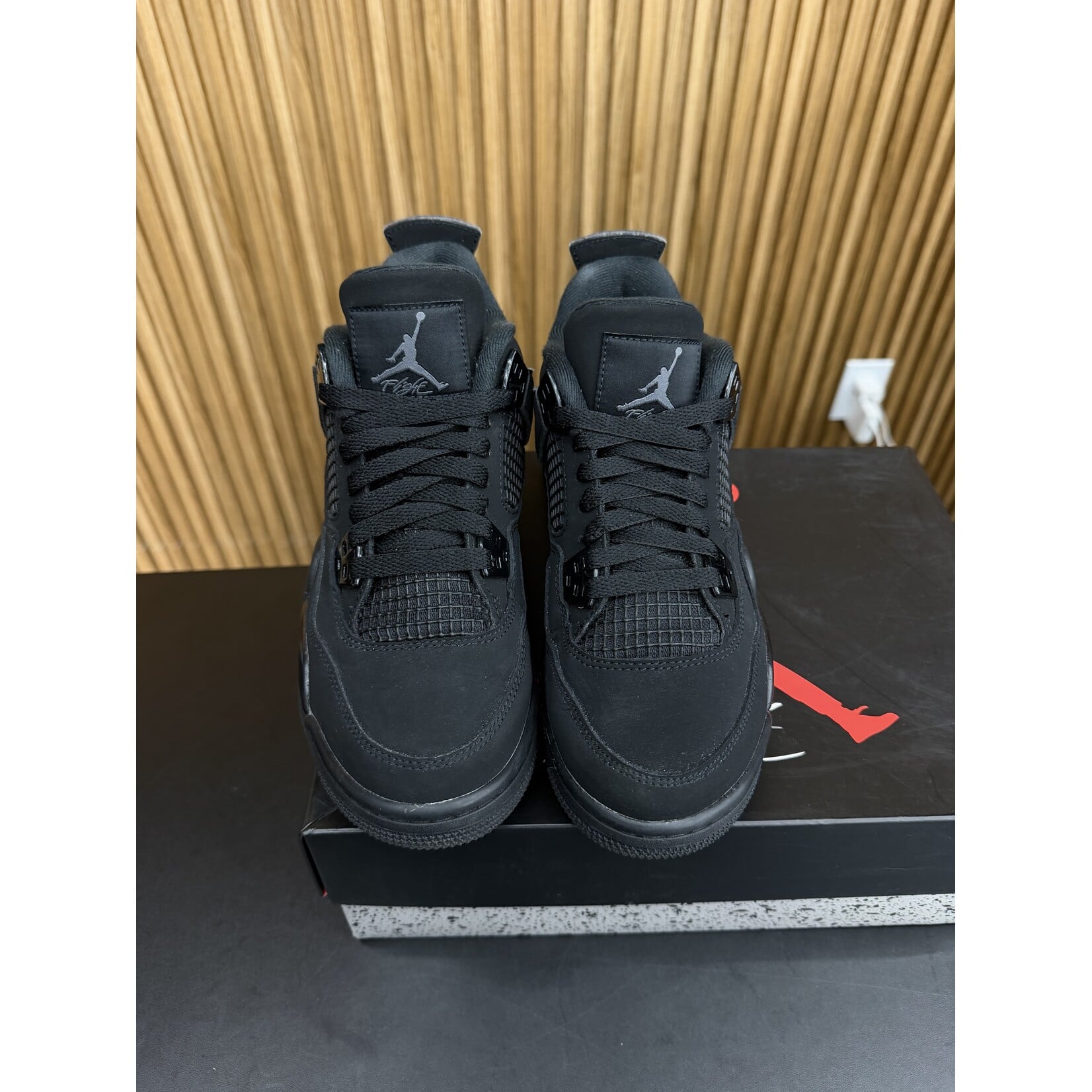 Jordan Jordan 4 Retro Black Cat (2025) (GS) Size 6, PREOWNED