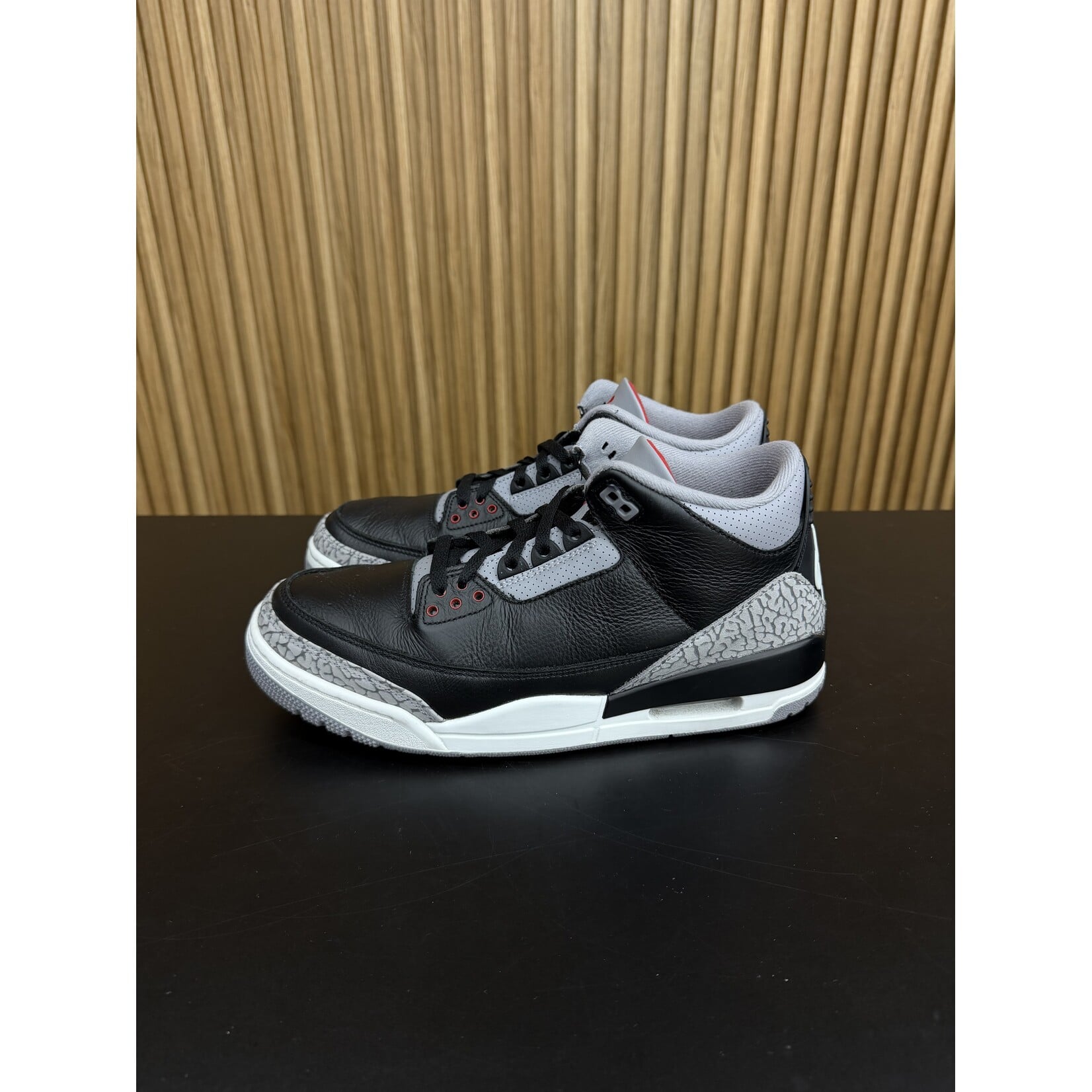 Jordan Jordan 3 Retro Black Cement (2018) Size 10.5, PREOWNED NO BOX