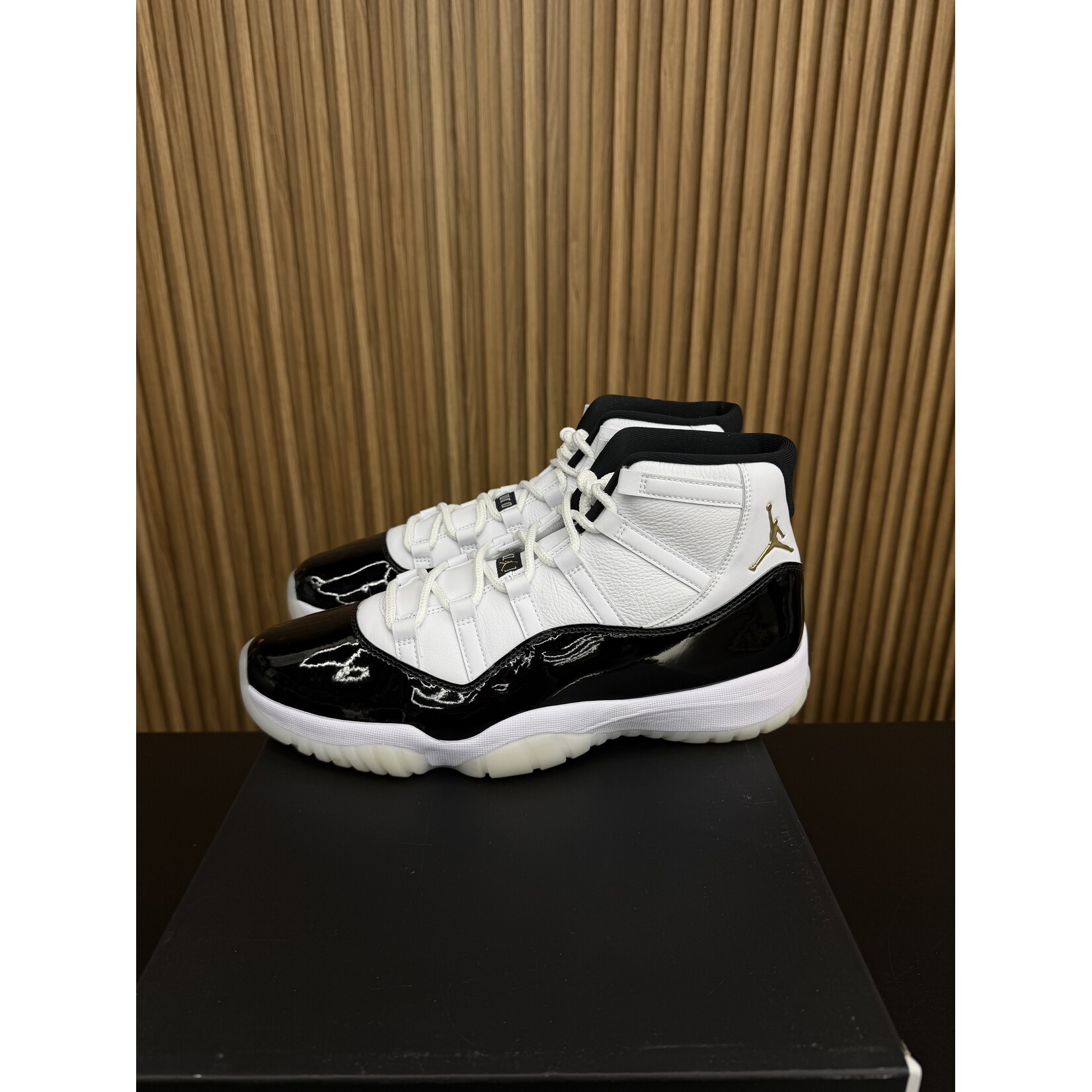 Jordan Jordan 11 Retro DMP Gratitude (2023) Size 12, PREOWNED