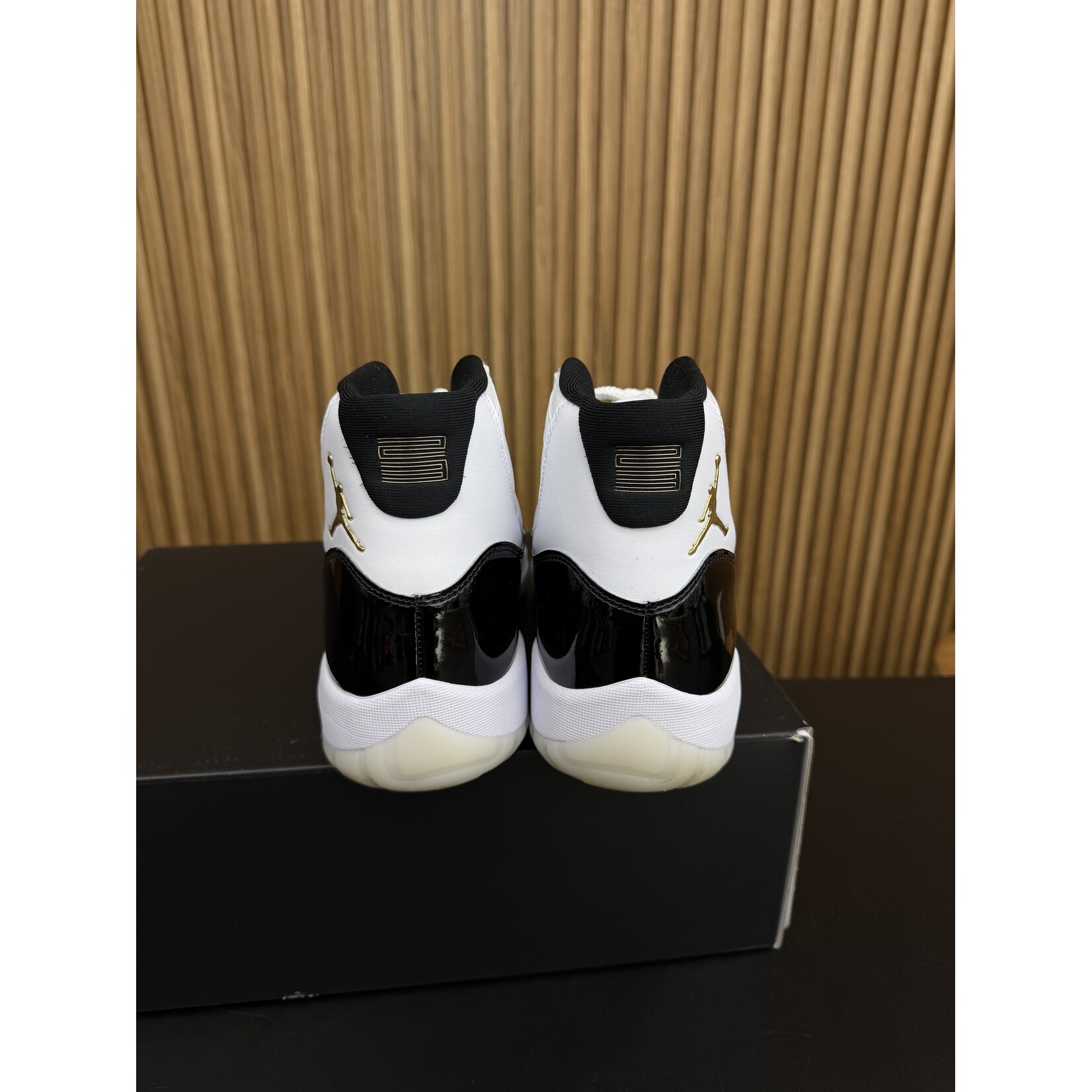 Jordan Jordan 11 Retro DMP Gratitude (2023) Size 12, PREOWNED