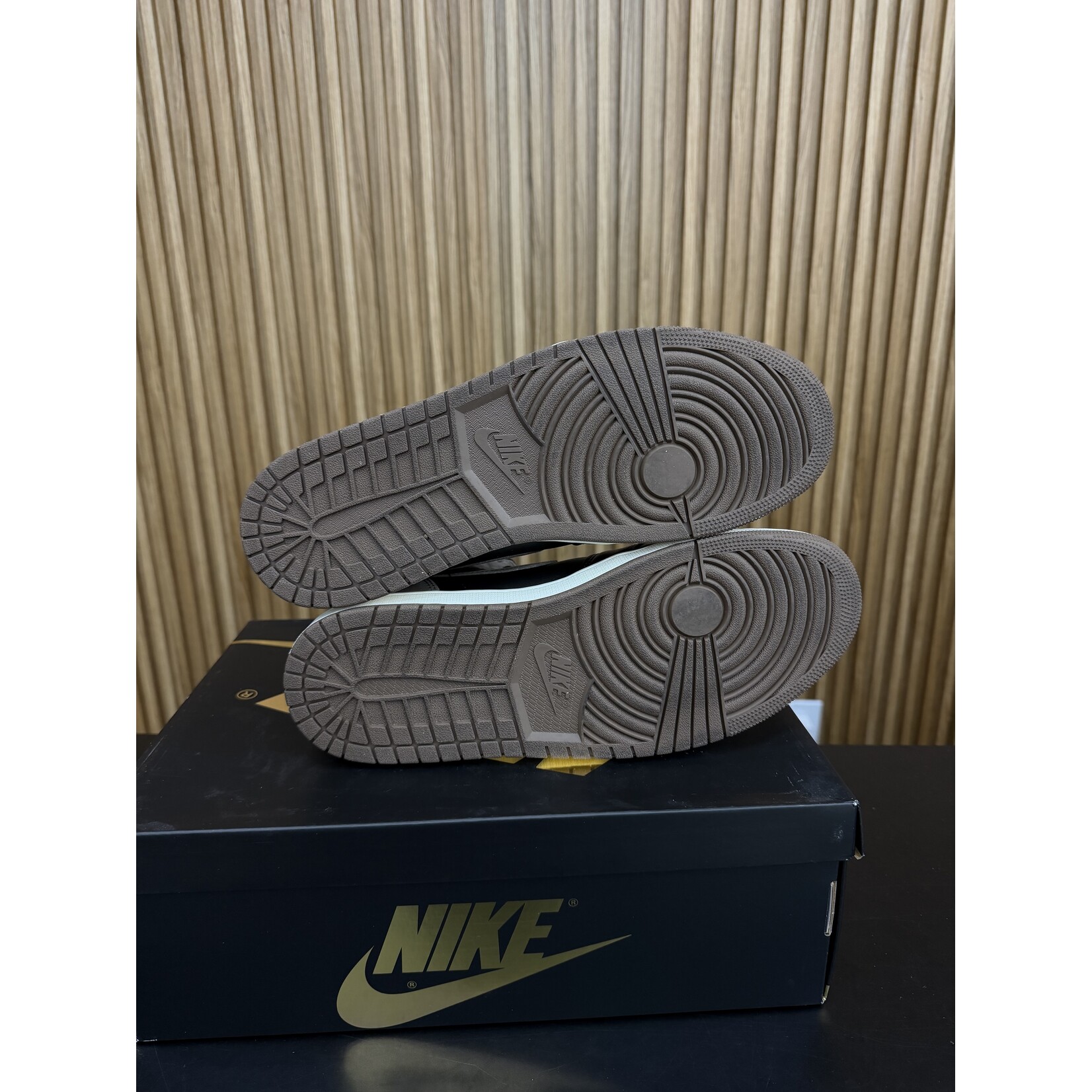 Jordan Jordan 1 Retro High OG Palomino Size 12, PREOWNED