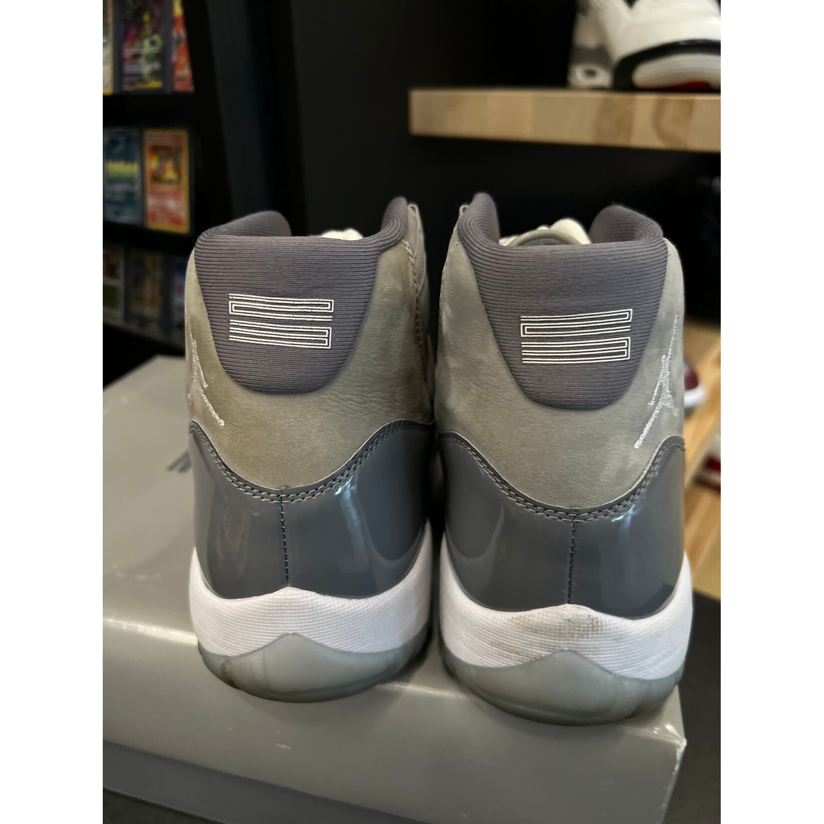Jordan Jordan 11 Retro Cool Grey (2021) Size 10.5, PREOWNED