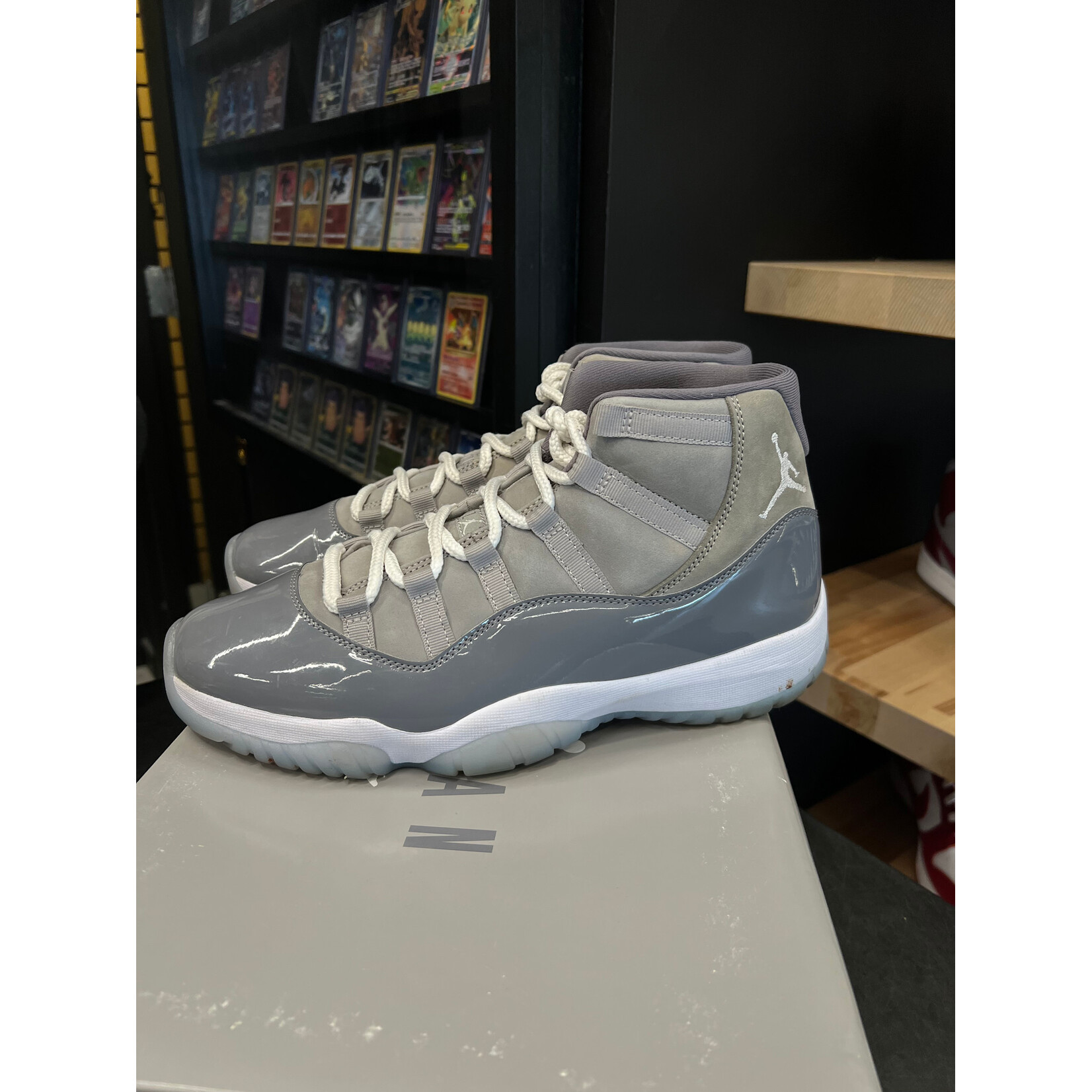 Jordan Jordan 11 Retro Cool Grey (2021) Size 10.5, PREOWNED