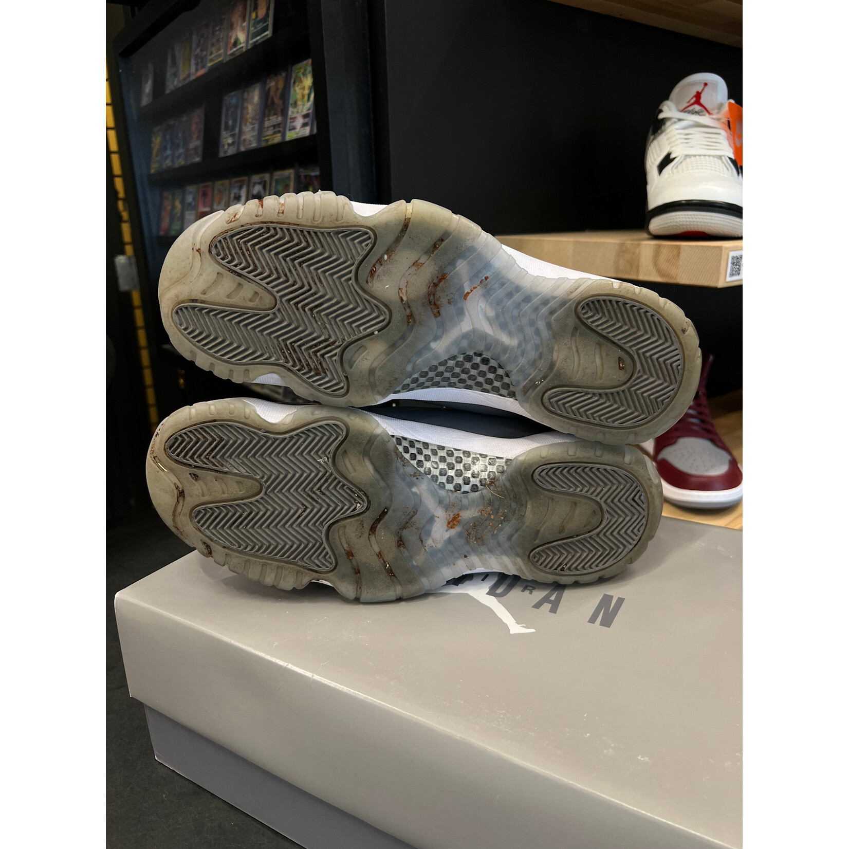 Jordan Jordan 11 Retro Cool Grey (2021) Size 10.5, PREOWNED