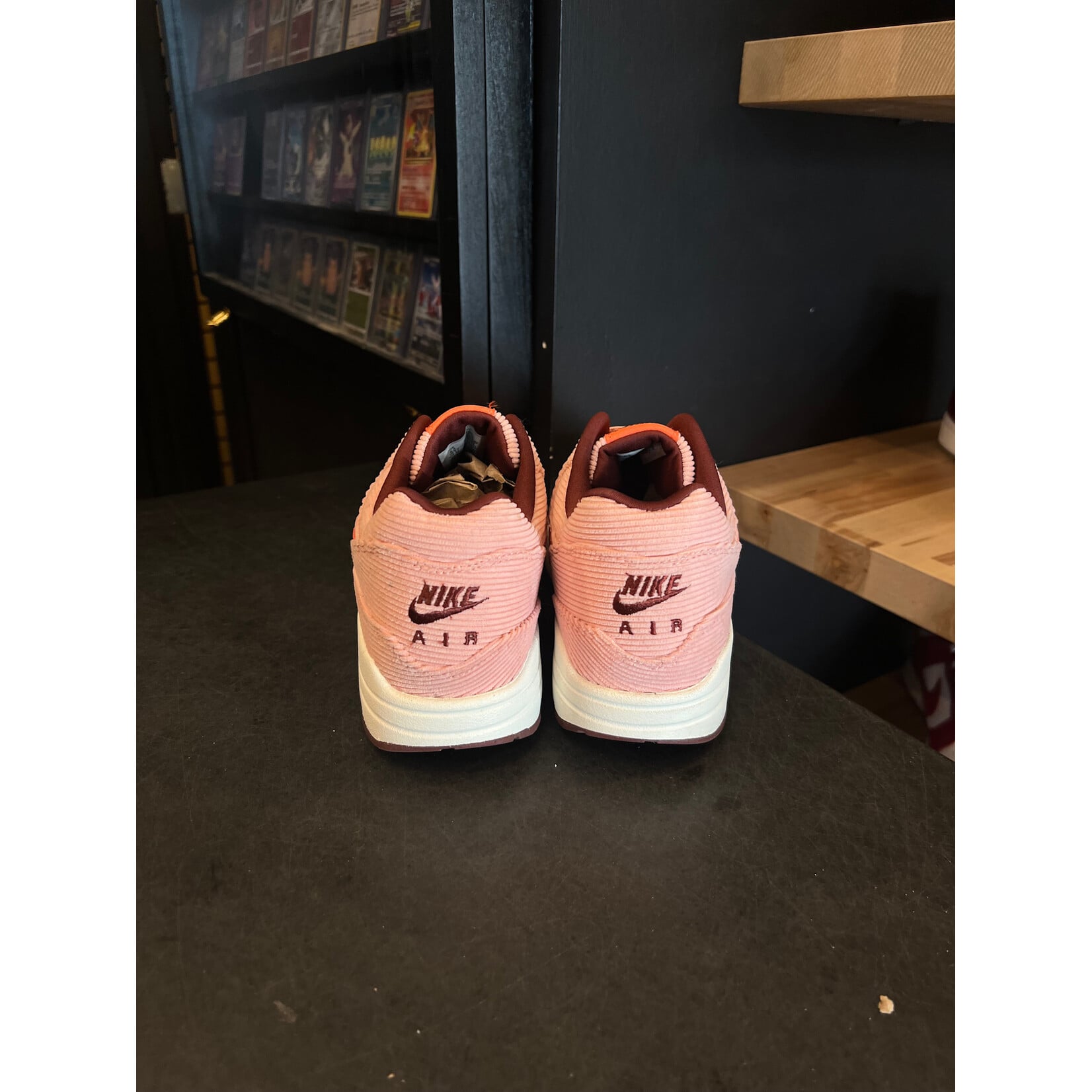 Nike Nike Air Max 1 PRM Corduroy Coral Stardust Size 9.5, PREOWNED NO BOX