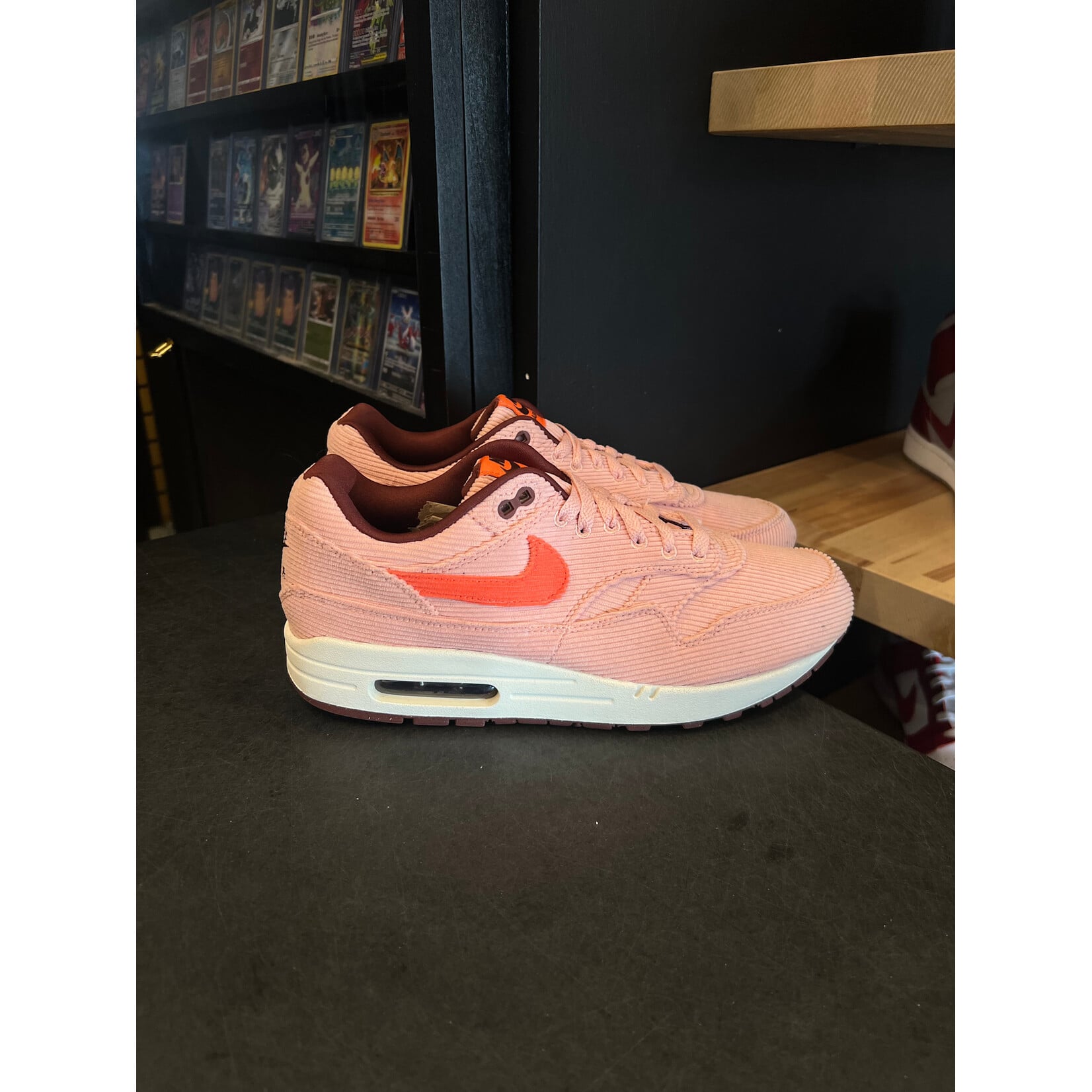 Nike Nike Air Max 1 PRM Corduroy Coral Stardust Size 9.5, PREOWNED NO BOX