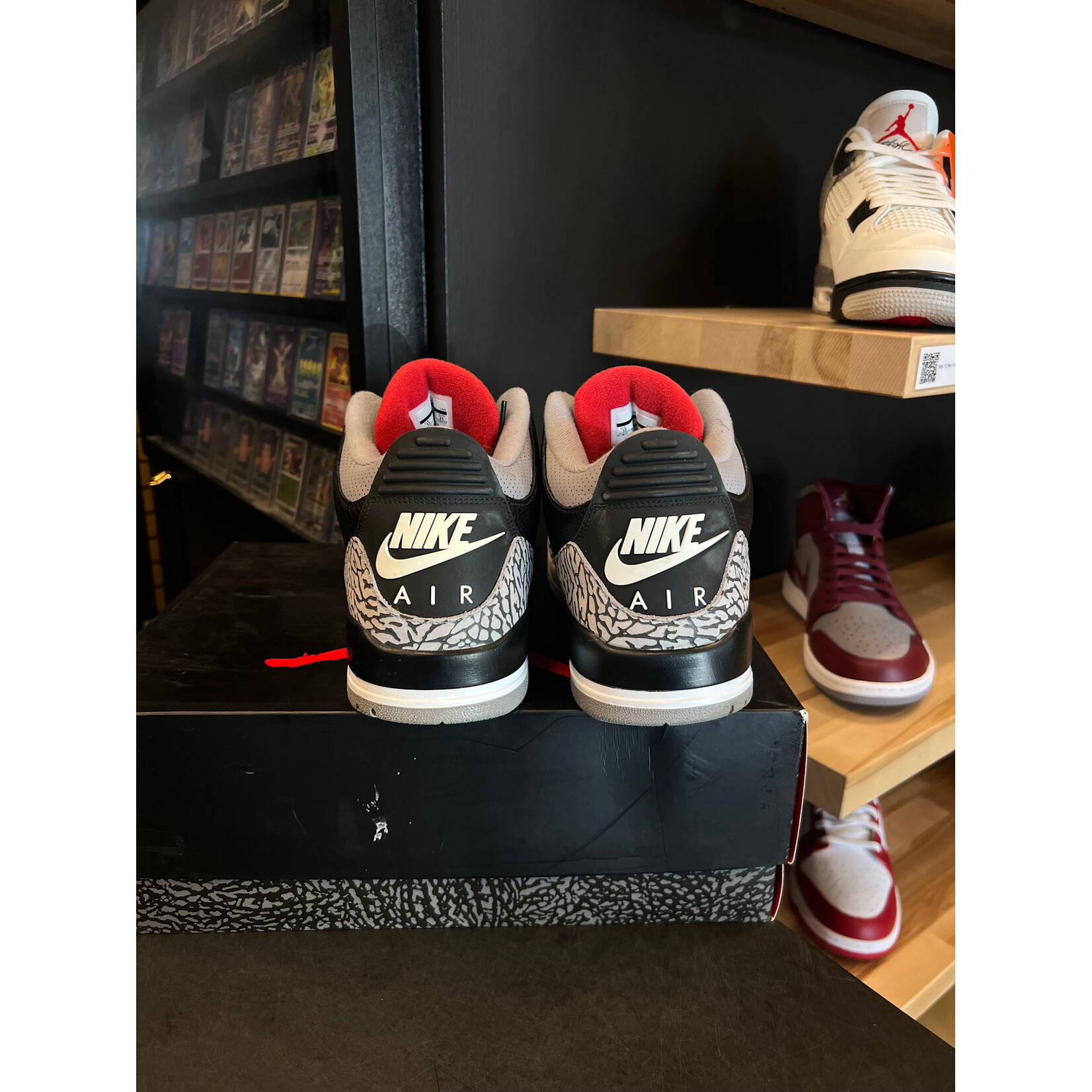 Jordan Jordan 3 Retro Black Cement (2018) Size 13, PREOWNED