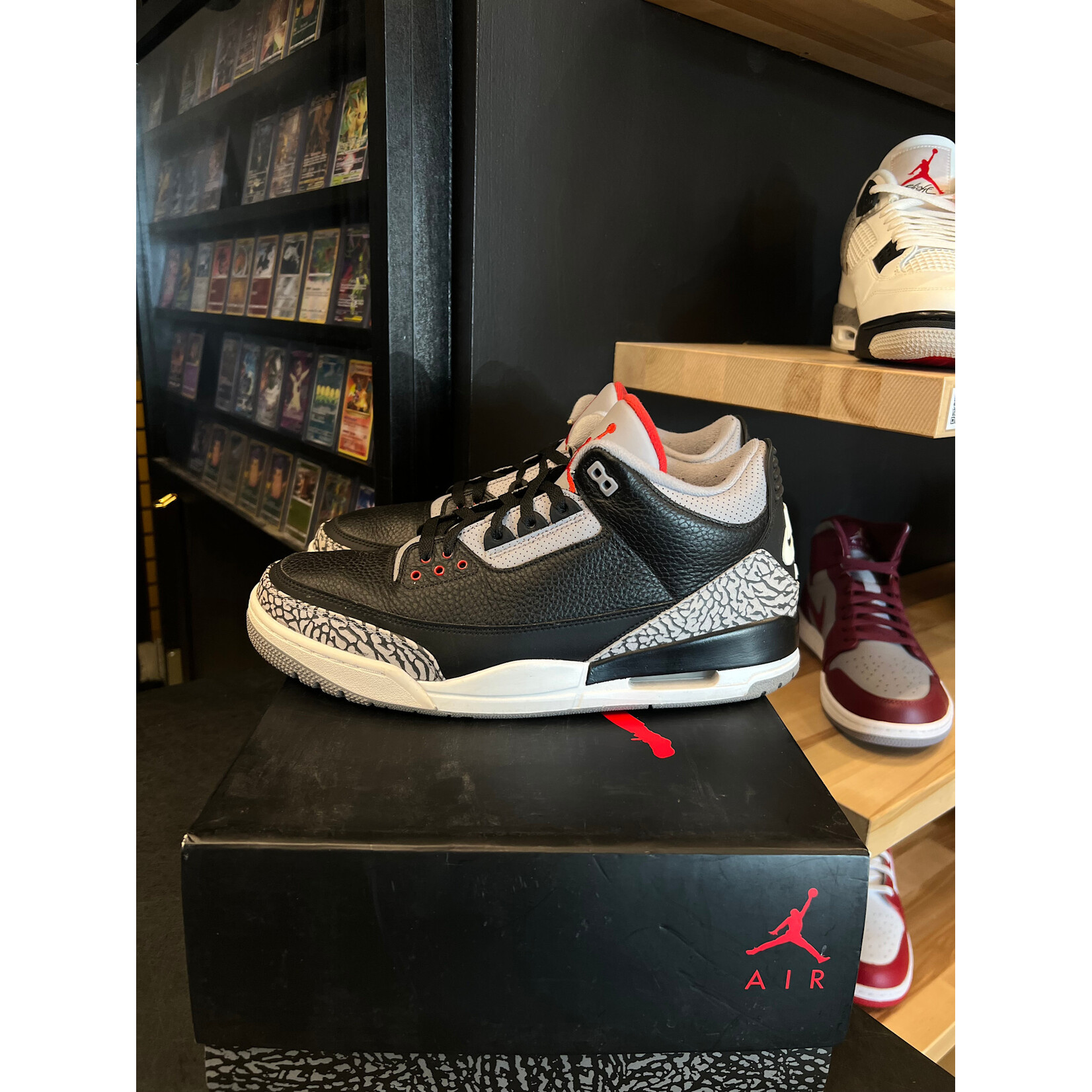 Jordan Jordan 3 Retro Black Cement (2018) Size 13, PREOWNED