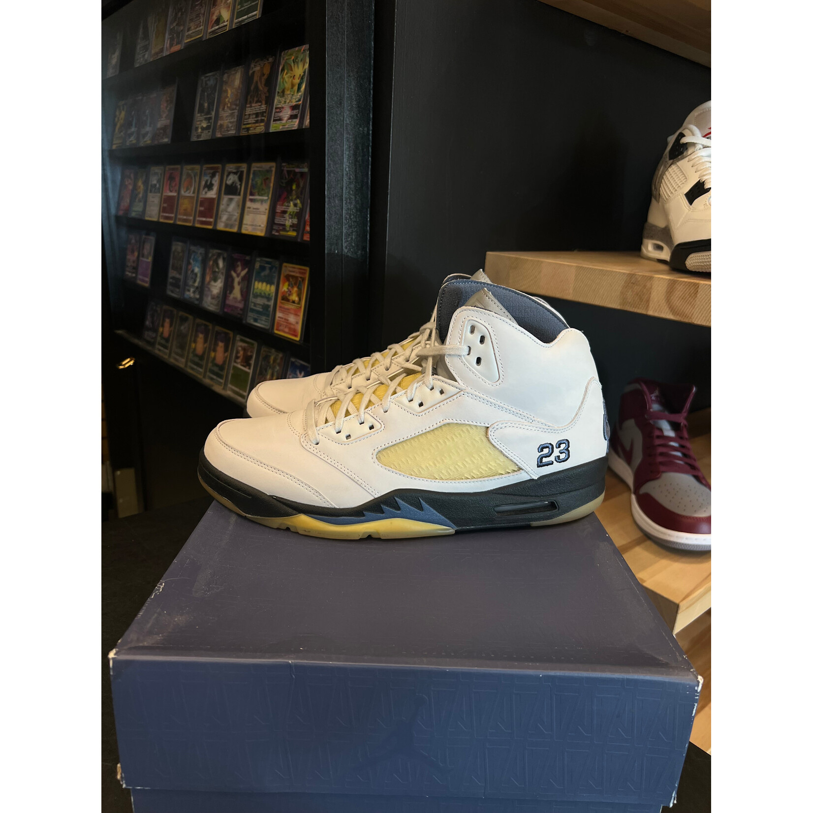 Jordan Jordan 5 Retro A Ma Maniére Dawn (Women's) Size 14.5W, PREOWNED