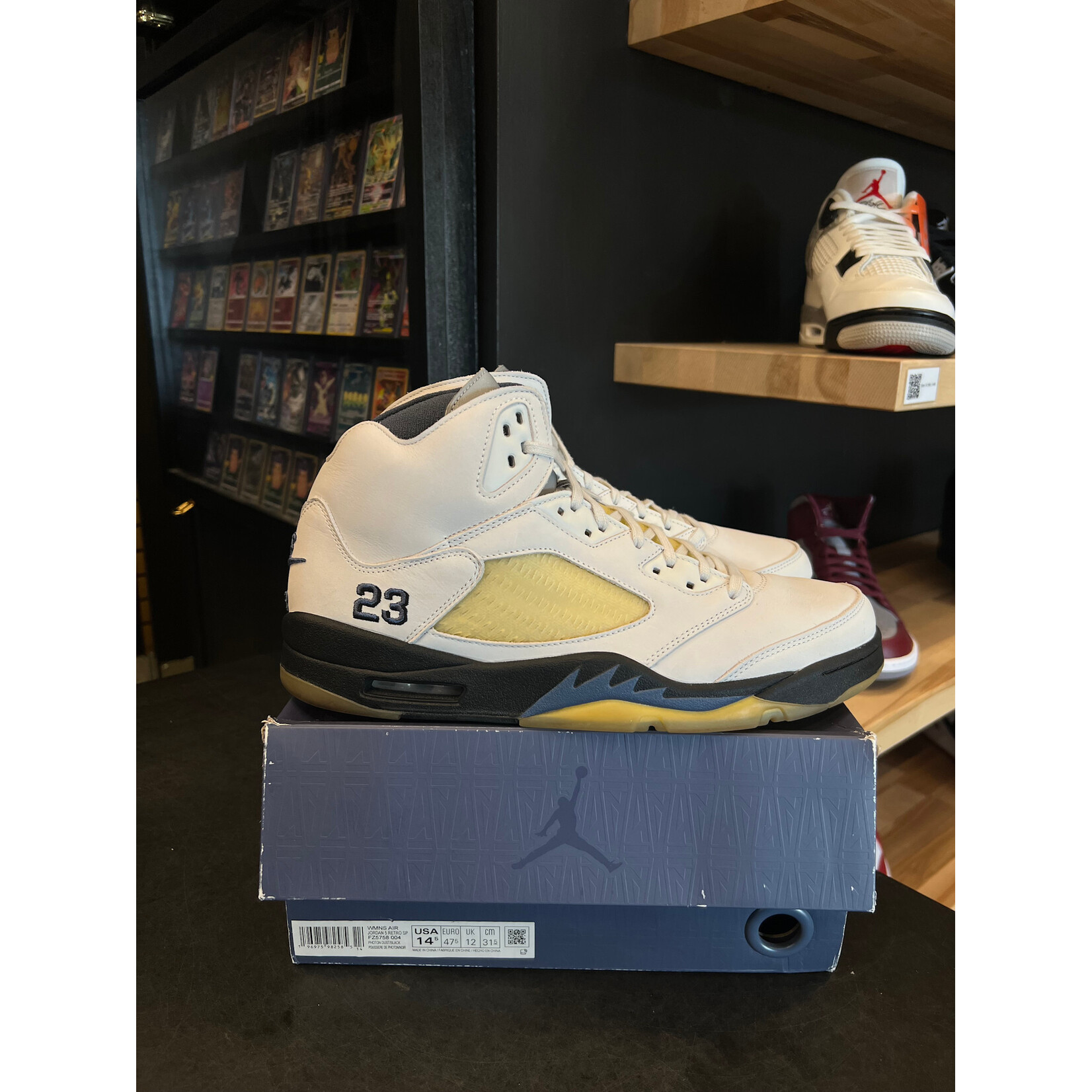 Jordan Jordan 5 Retro A Ma Maniére Dawn (Women's) Size 14.5W, PREOWNED