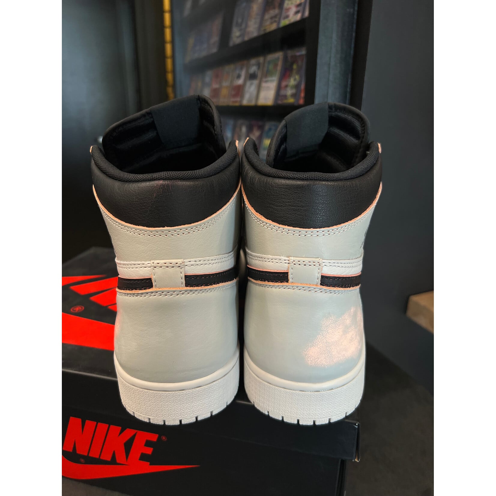 Jordan Jordan 1 Retro High OG Defiant SB NYC to Paris Size 12, PREOWNED