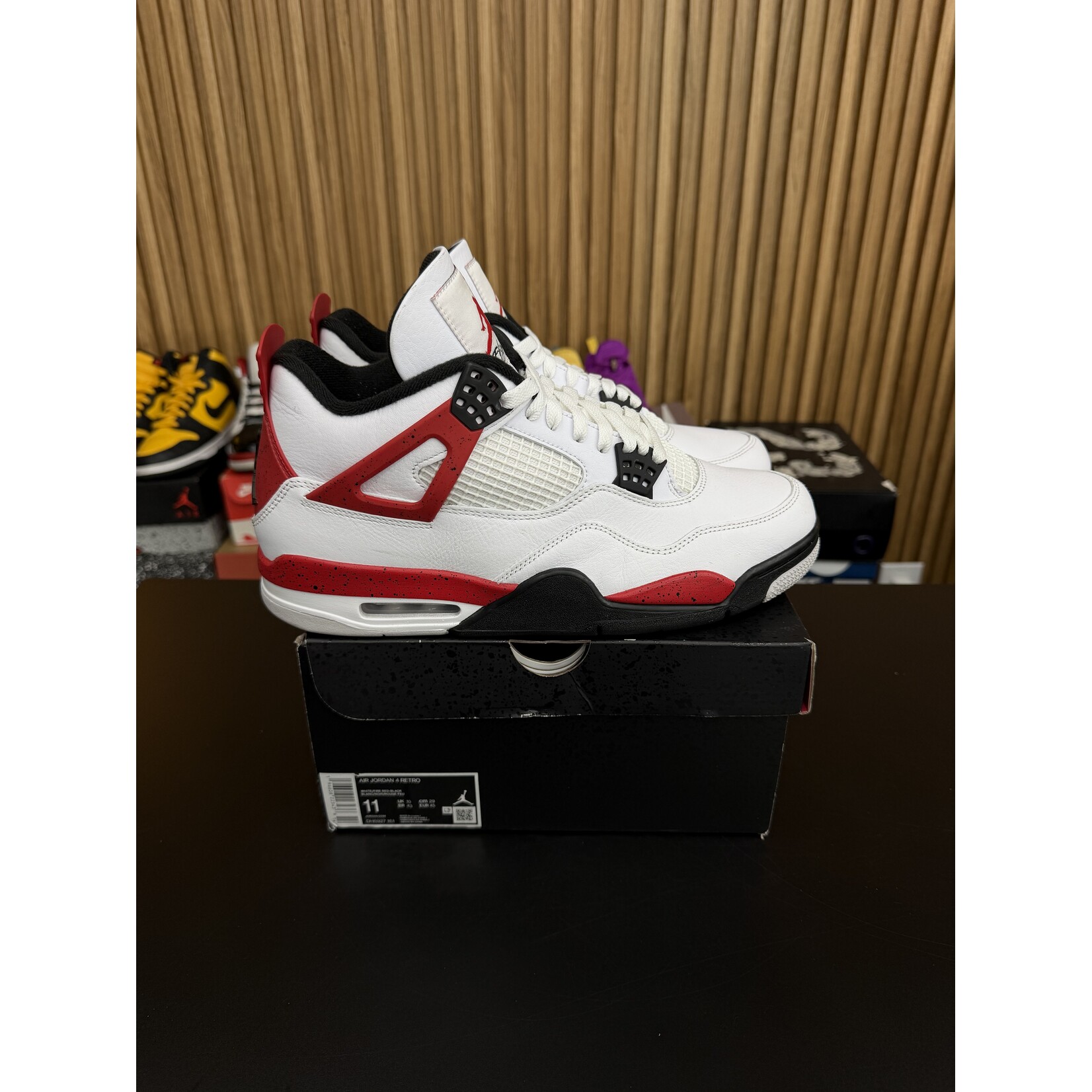 Jordan Jordan 4 Retro Red Cement Size 11, PREOWNED