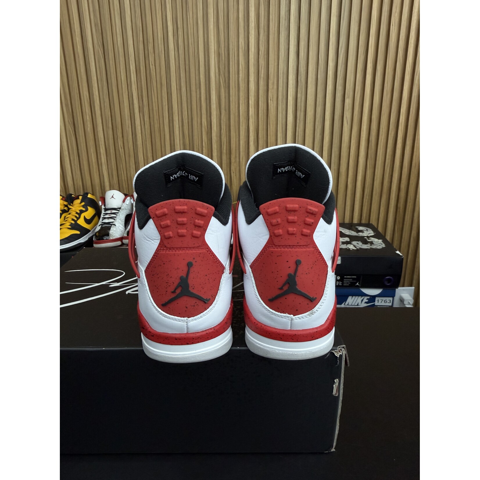 Jordan Jordan 4 Retro Red Cement Size 11, PREOWNED