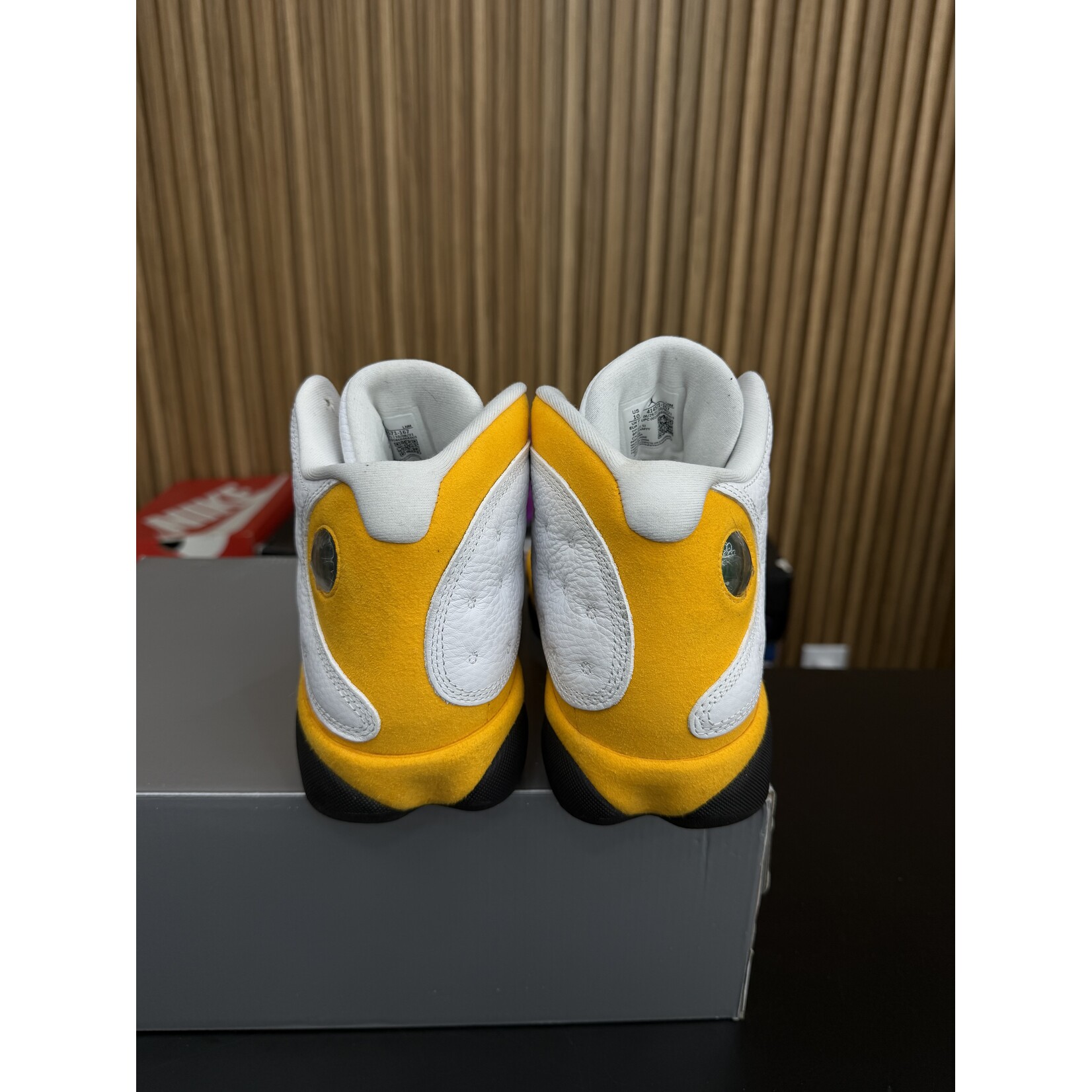 Jordan Jordan 13 Retro Del Sol Size 10, PREOWNED