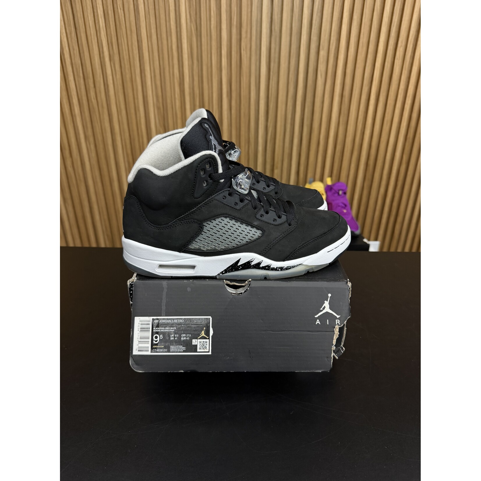 Jordan Jordan 5 Retro Moonlight (2021) Size 9.5, PREOWNED