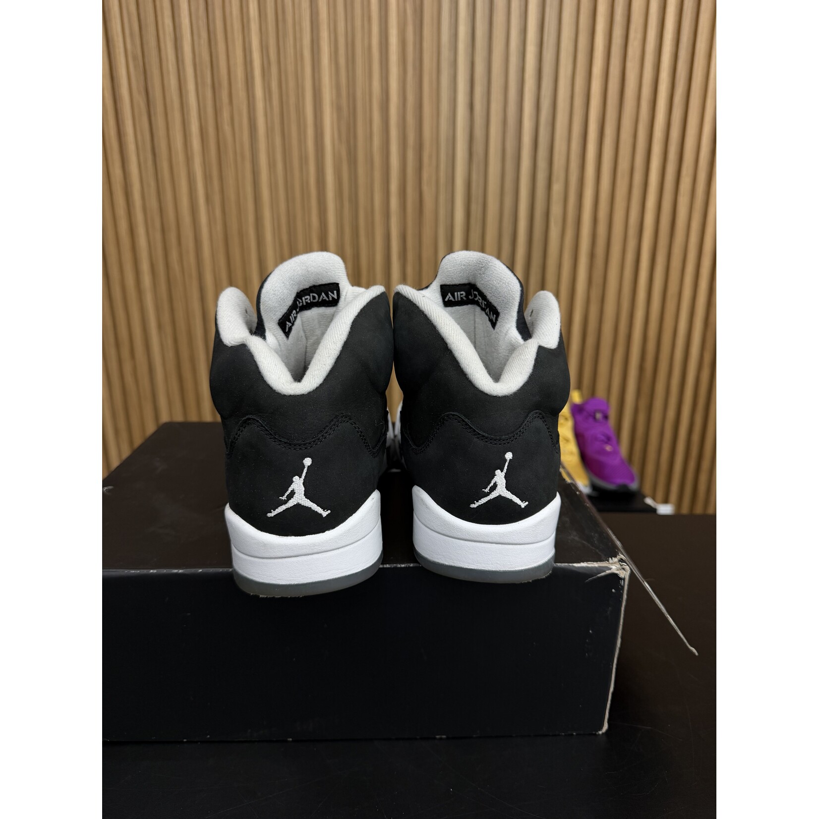 Jordan Jordan 5 Retro Moonlight (2021) Size 9.5, PREOWNED
