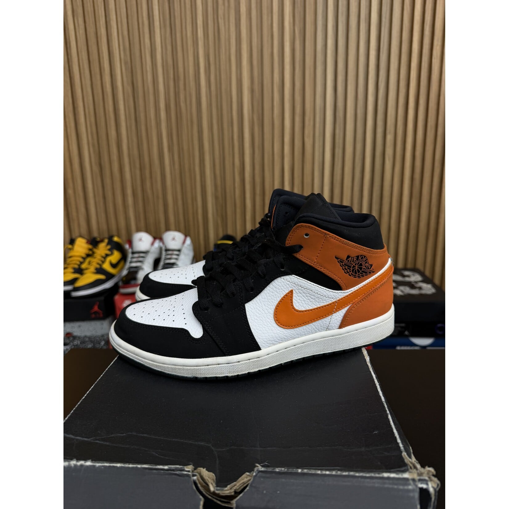 Jordan Jordan 1 Mid Shattered Backboard Size 10, PREOWNED