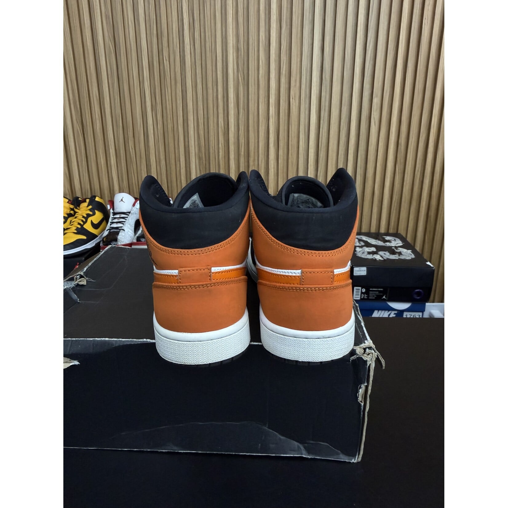 Jordan Jordan 1 Mid Shattered Backboard Size 10, PREOWNED