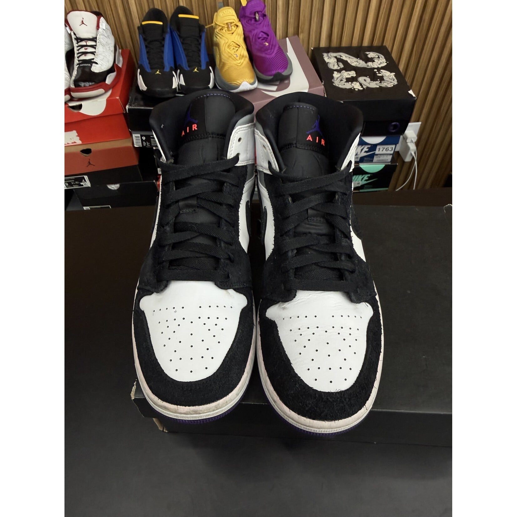 Jordan Jordan 1 Mid SE Purple Size 9, PREOWNED