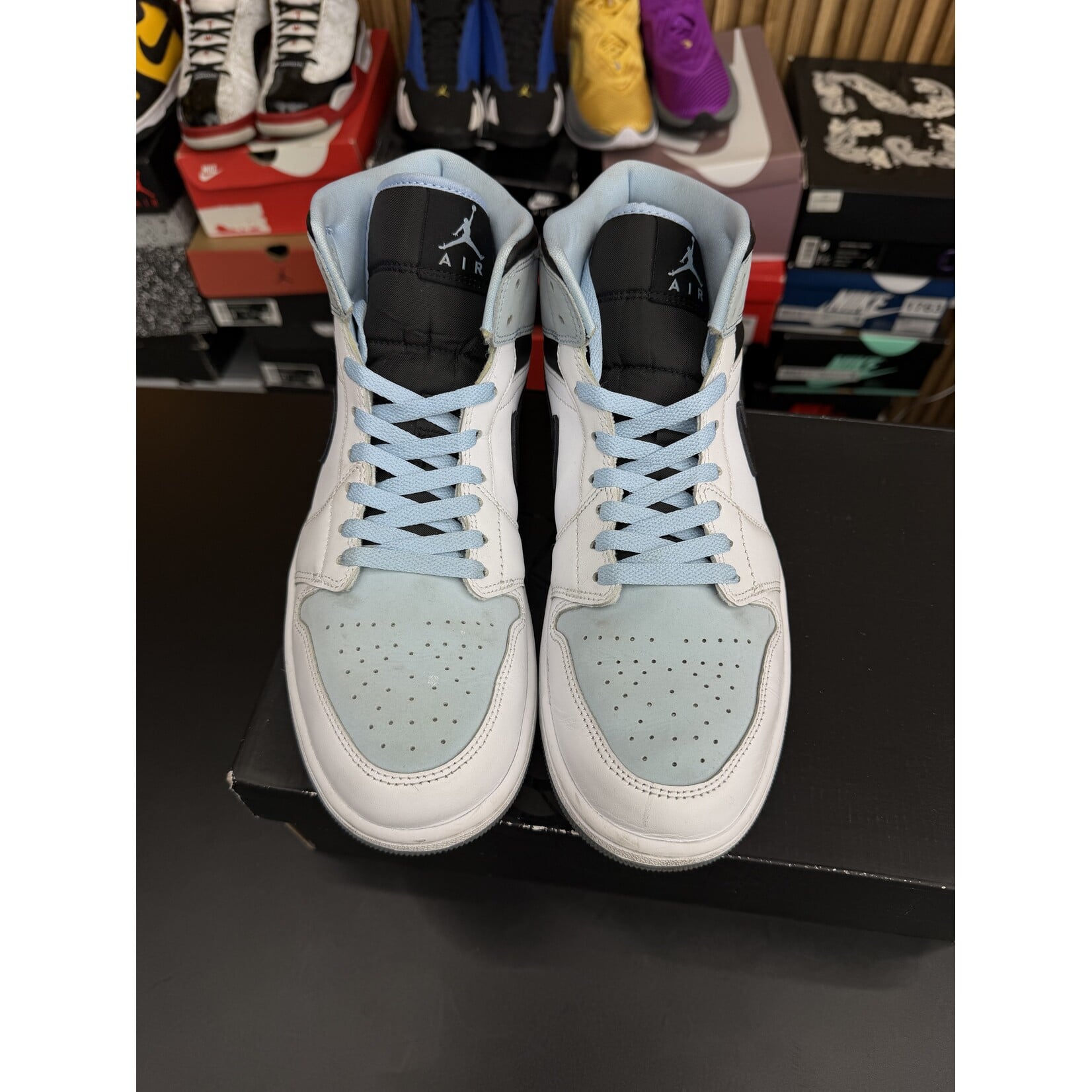 Jordan Jordan 1 Mid SE Ice Blue (2023) Size 10, PREOWNED