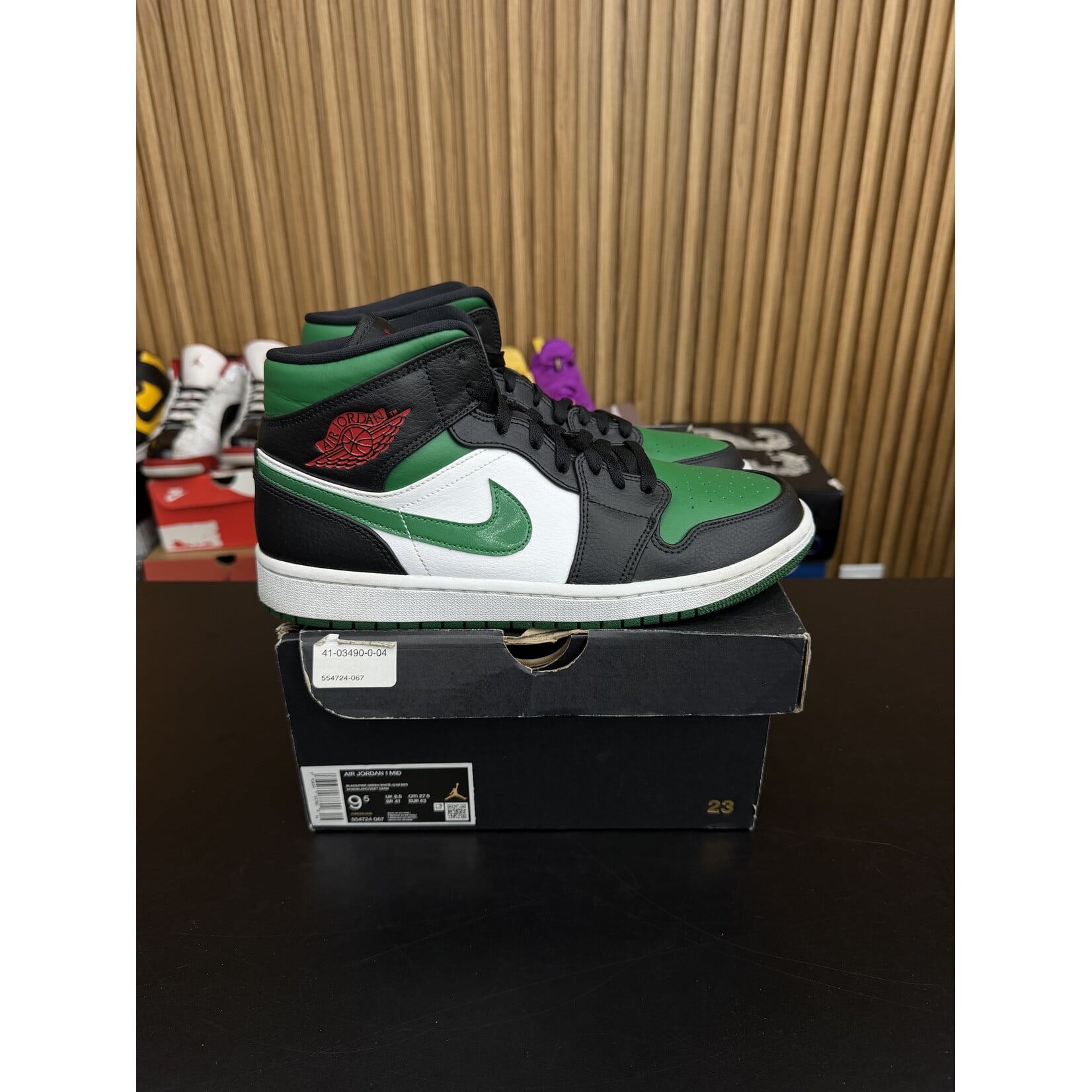 Jordan Jordan 1 Mid Green Toe Size 9.5, PREOWNED