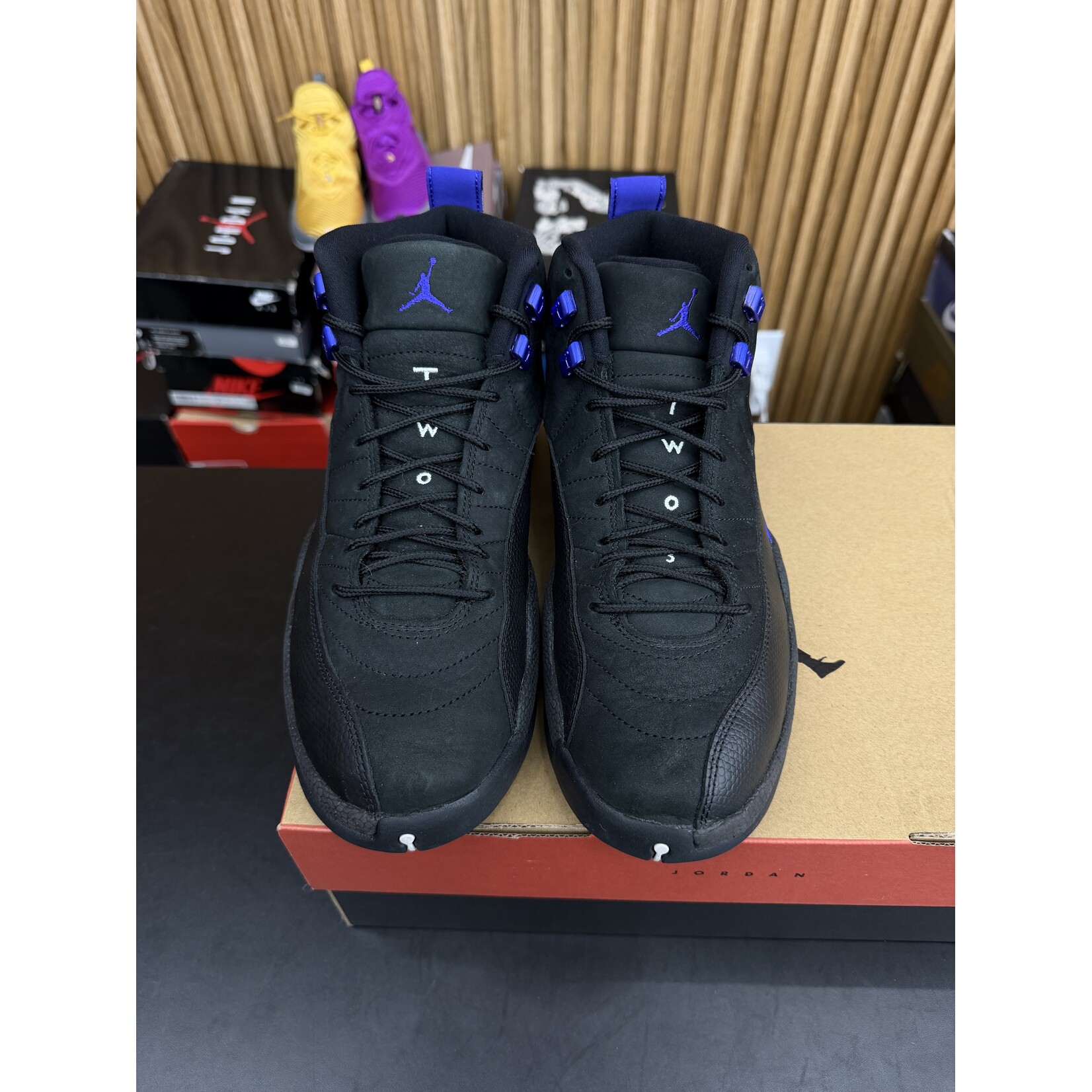 Jordan Jordan 12 Retro Black Dark Concord Size 9, PREOWNED
